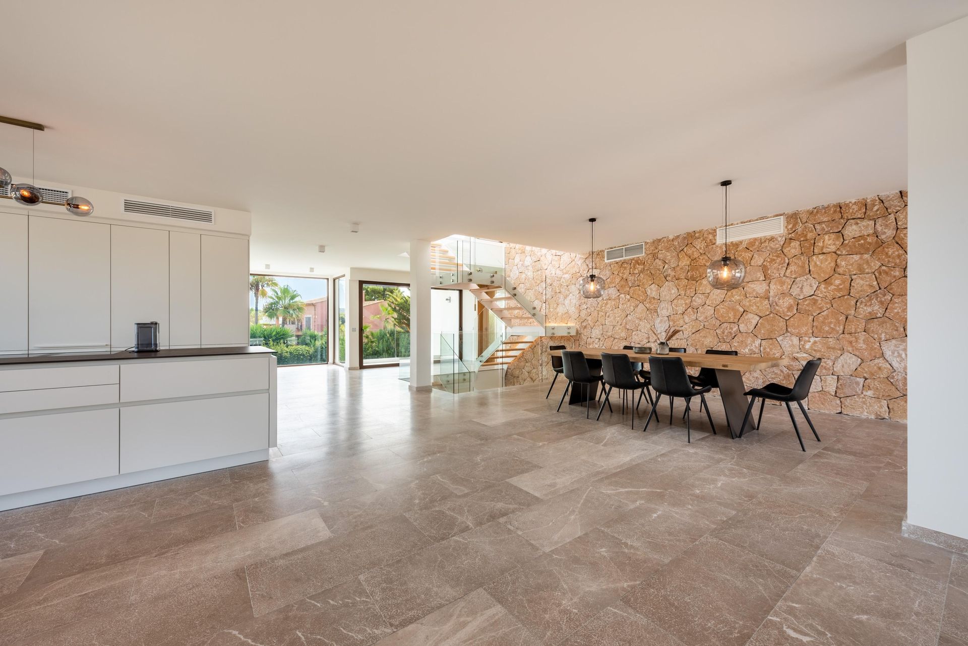 Spacious luxury villa in Nova Santa Ponsa