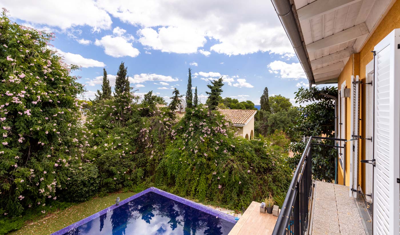 Spacious house in Torrenova close to the sea