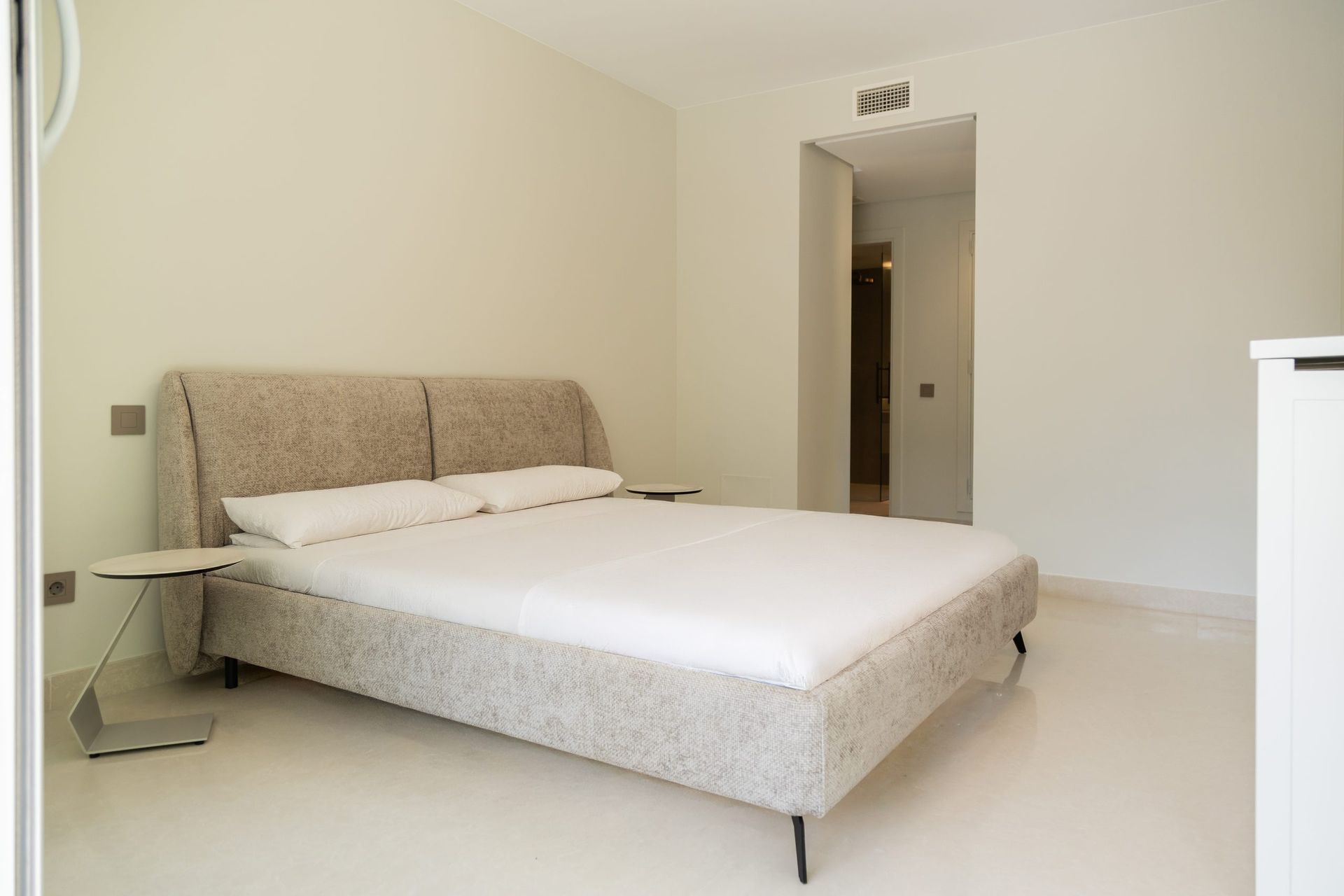 Refurbished luxury garden apartment for sale in Sol de Mallorca