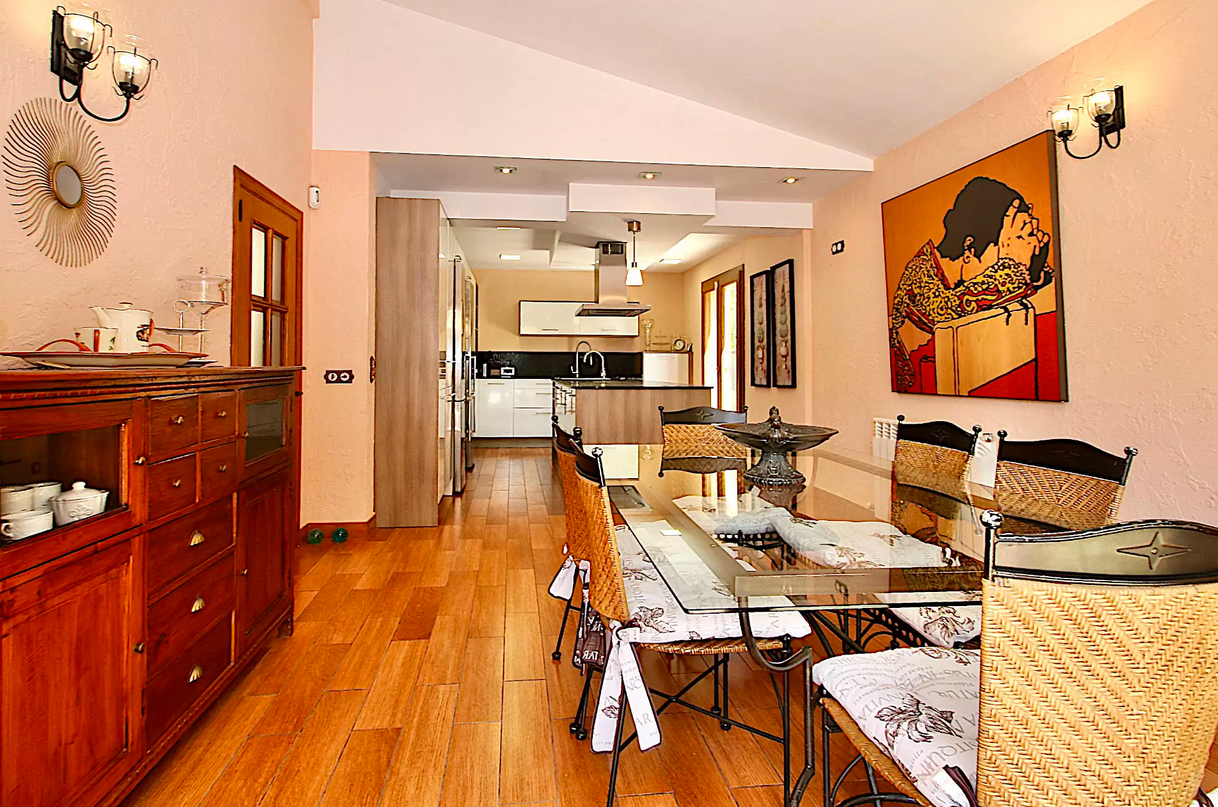 Investment Finca with Holiday Rental License in Bunyola