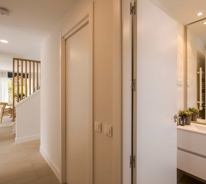 Новый двухквартирный дом с бассейном на продажу в Пуч де Рос