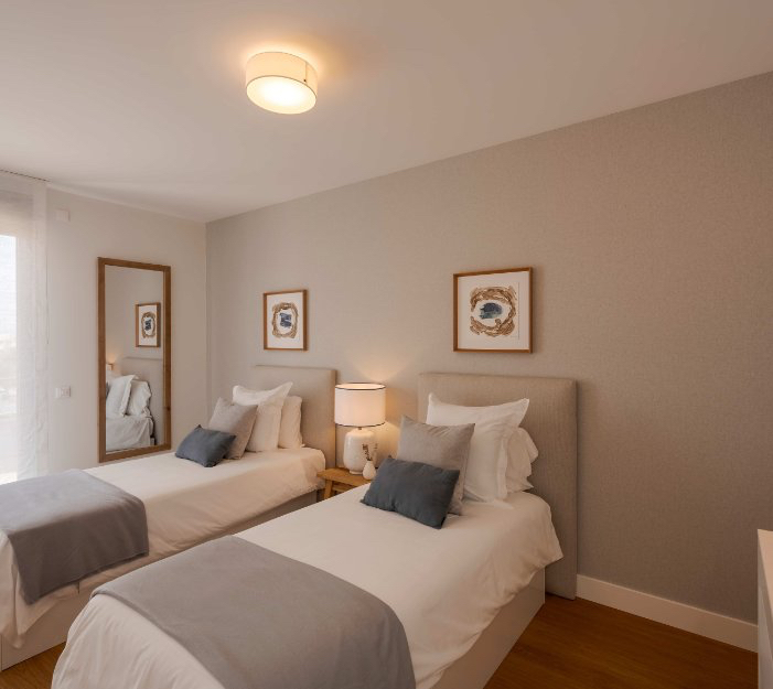 Новый двухквартирный дом с бассейном на продажу в Пуч де Рос