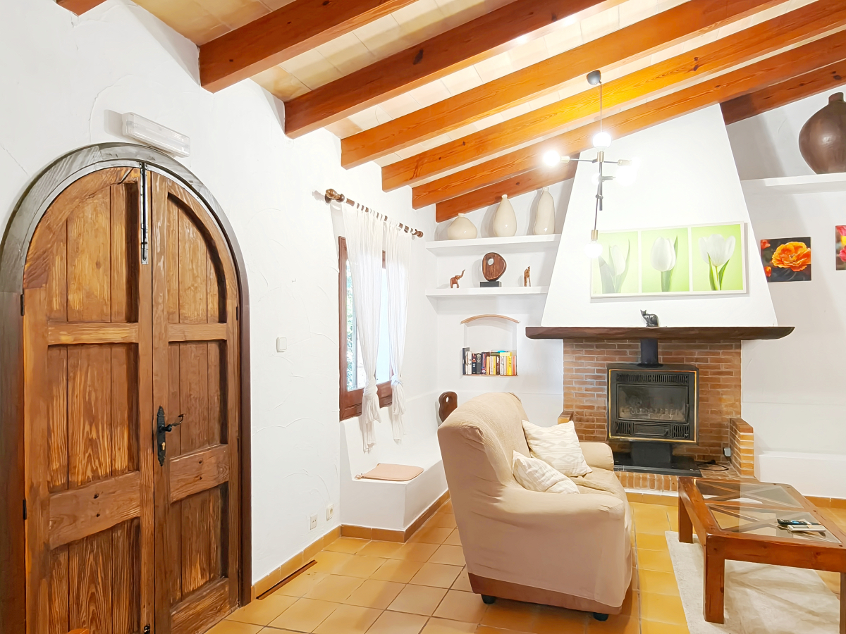 Charming Villa for sale in Pollença with Touristic Rental License