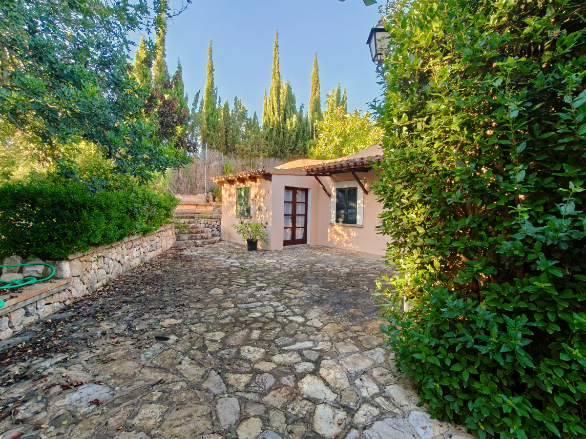 Charming Villa for sale in Pollença with Touristic Rental License