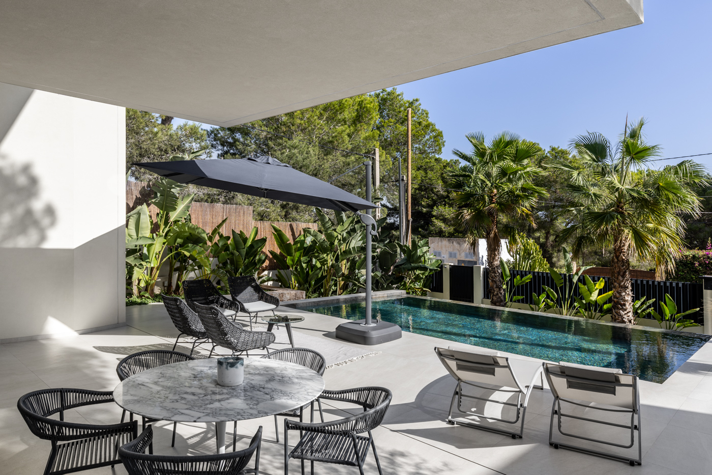 Contemporary Luxury Villa for Sale near Port Adriano