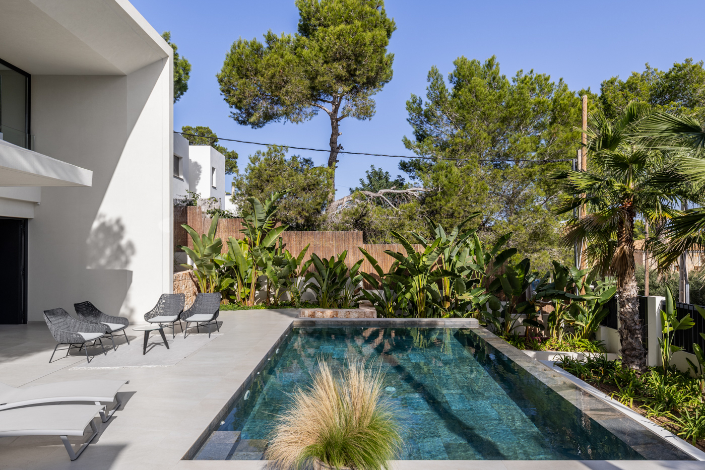 Contemporary Luxury Villa for Sale near Port Adriano