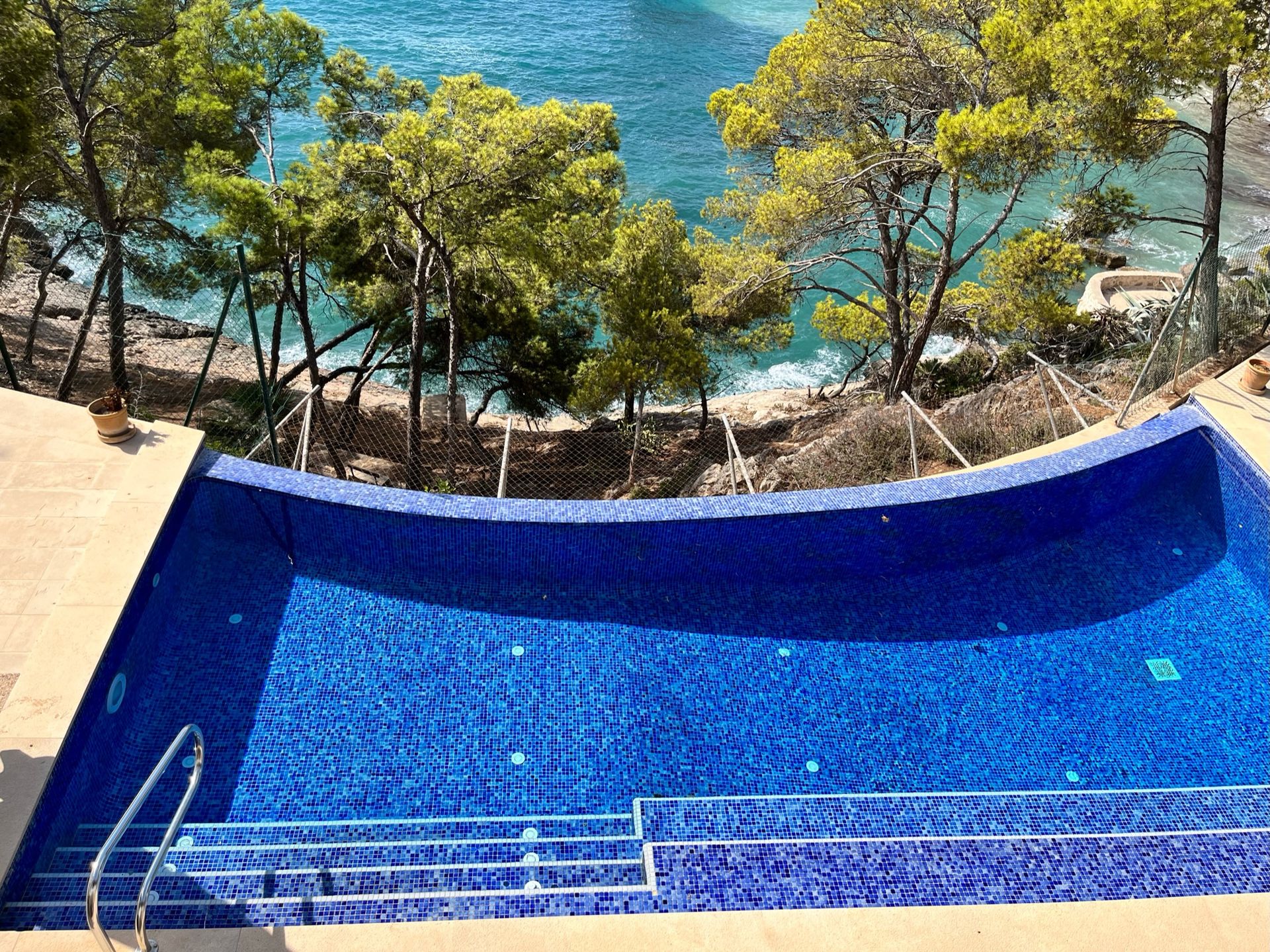 Exclusive Villa for Rent in Camp de Mar at Sea Front