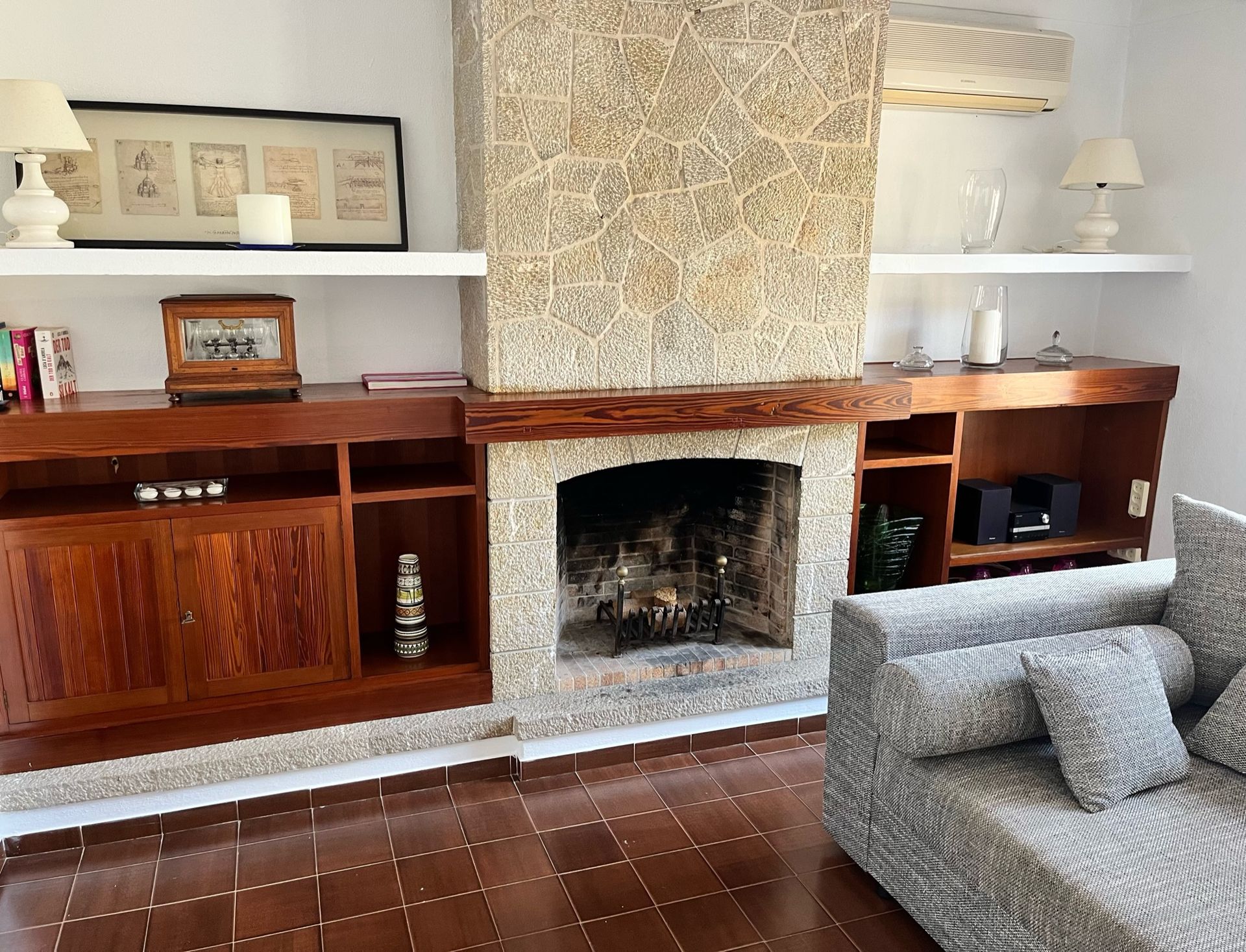 Exclusive Villa for Rent in Camp de Mar at Sea Front