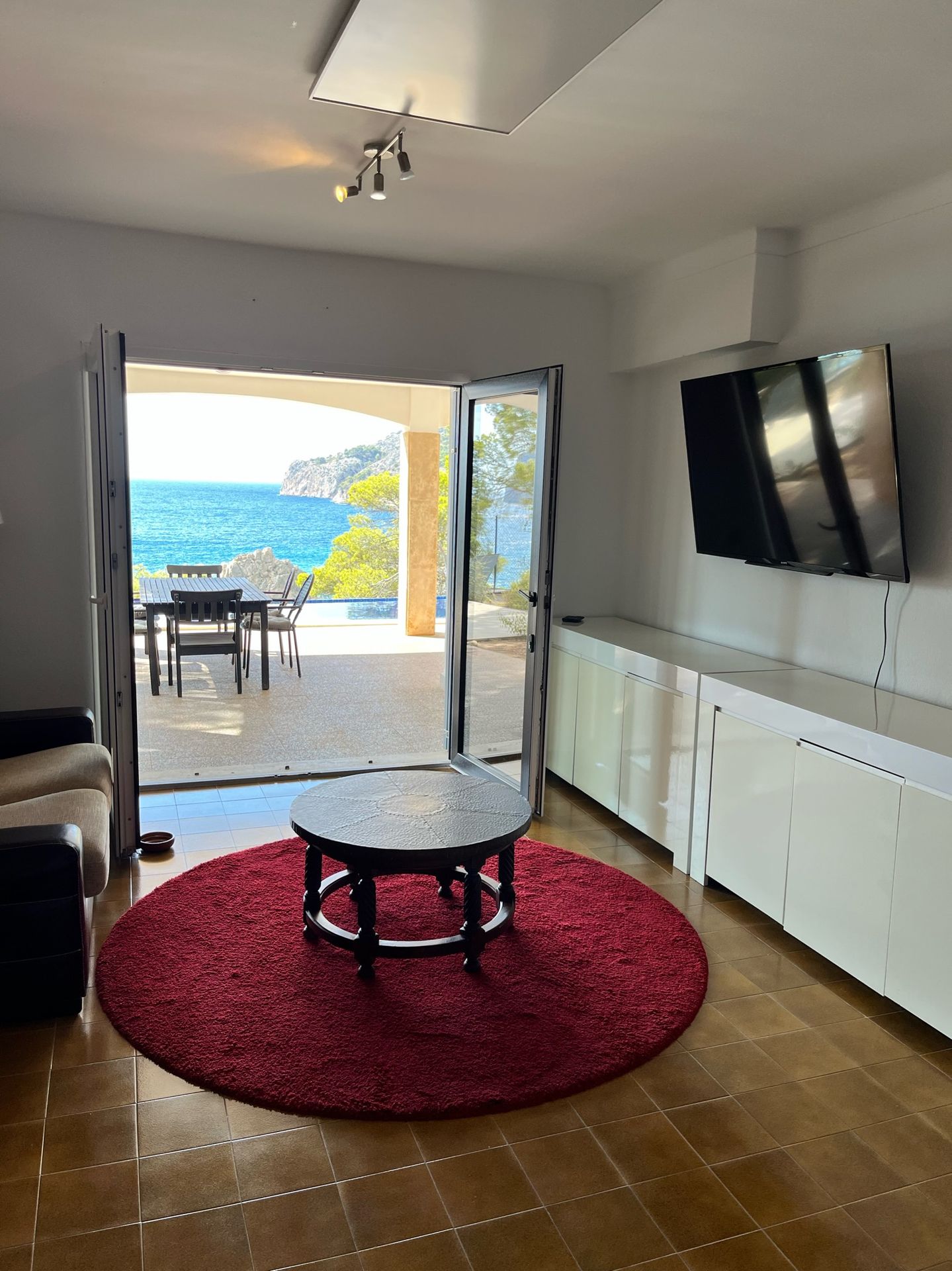 Exclusive Villa for Rent in Camp de Mar at Sea Front