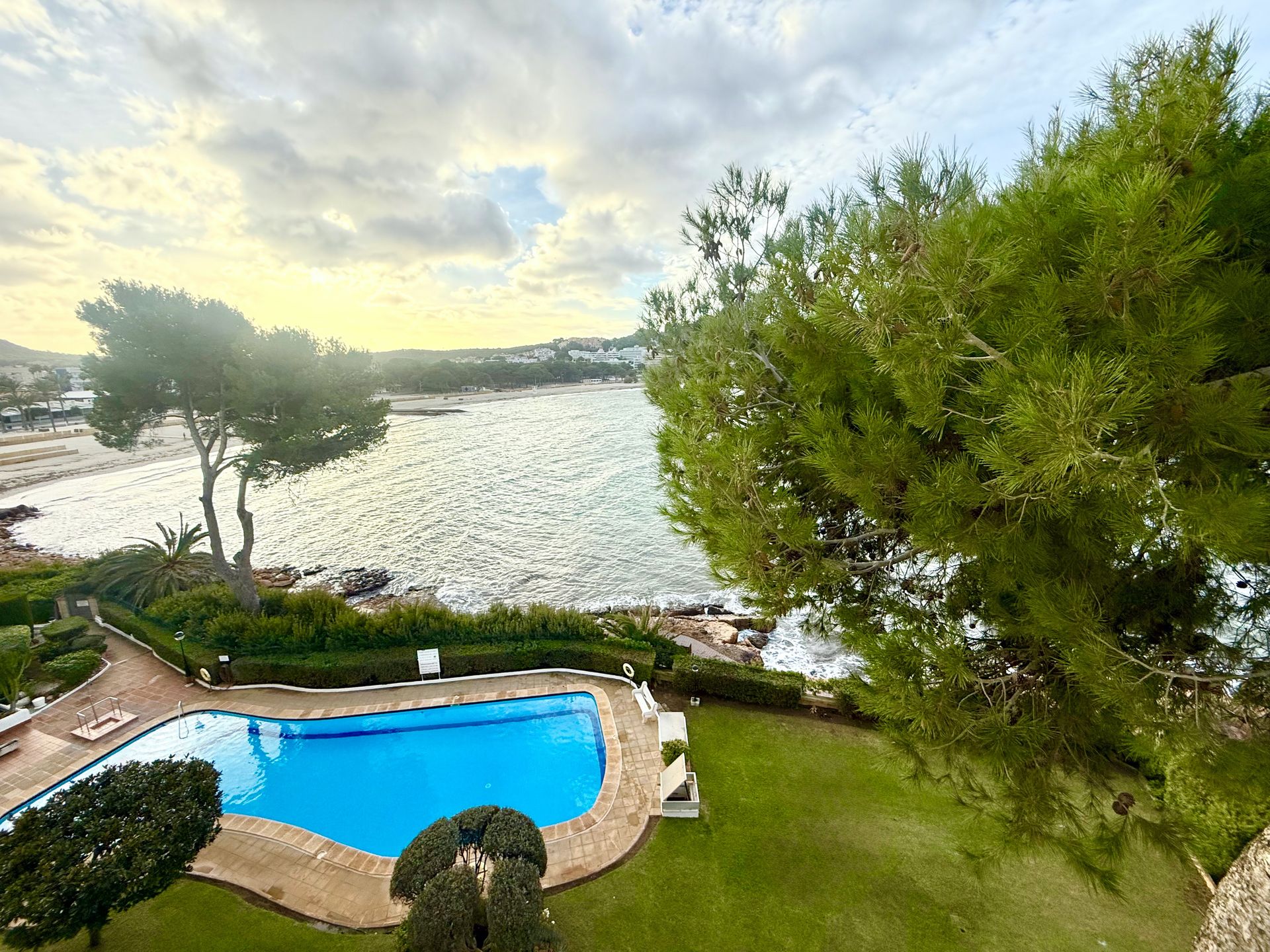 Luxury Apartment for Sale in Seafront Santa Ponsa with Stunning Sea Views