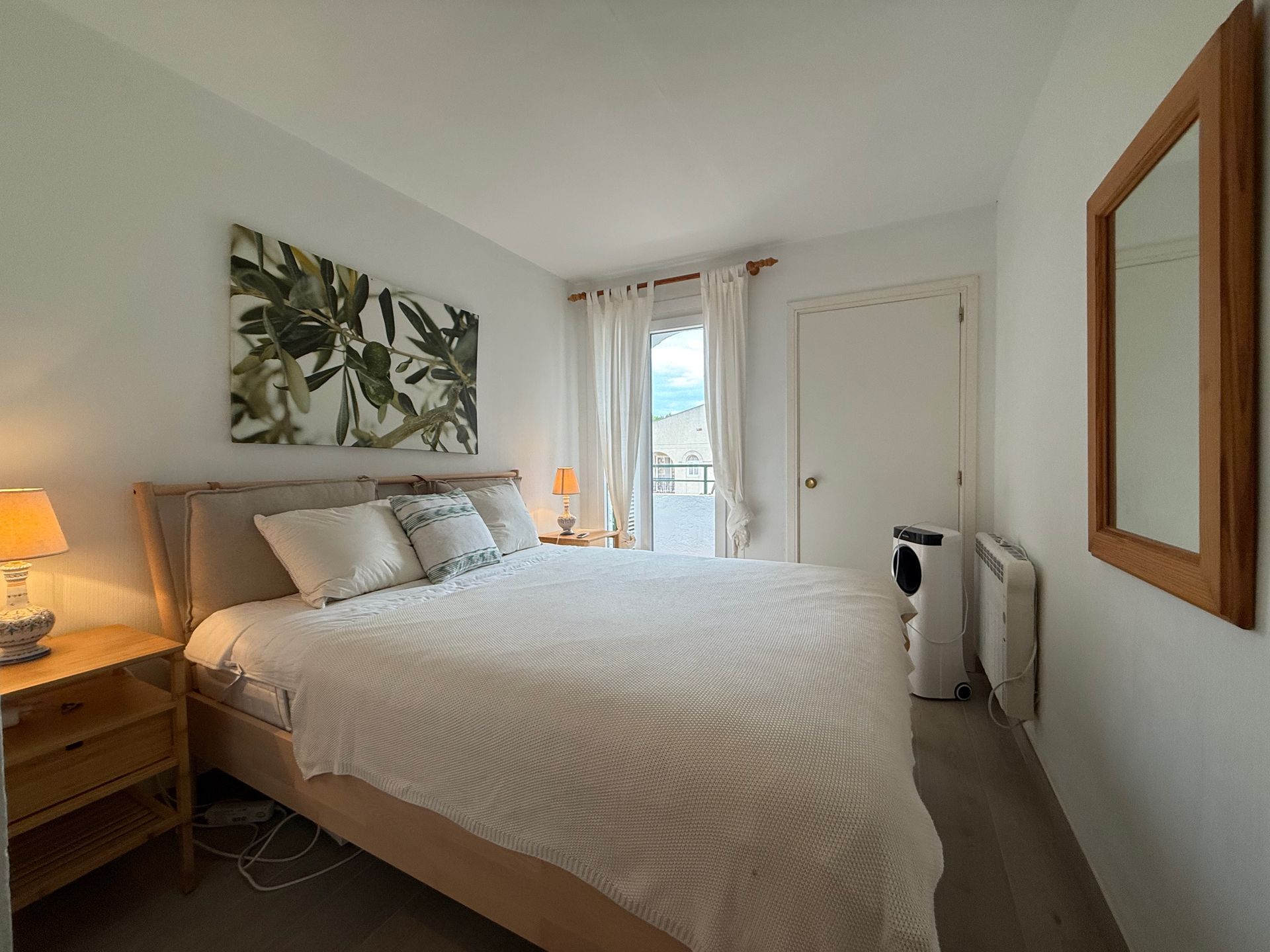 Elegant Apartment for Sale in Puerto de Pollensa – Only 100 m from the Beach