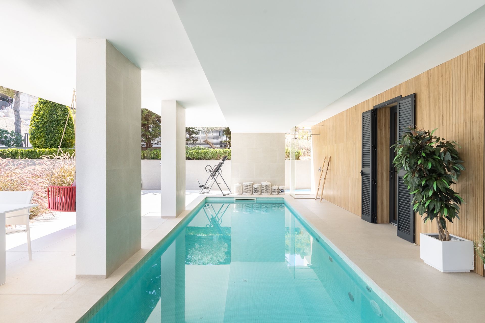 Luxury Villa with Separate Guest House for Sale in Camp de Mar