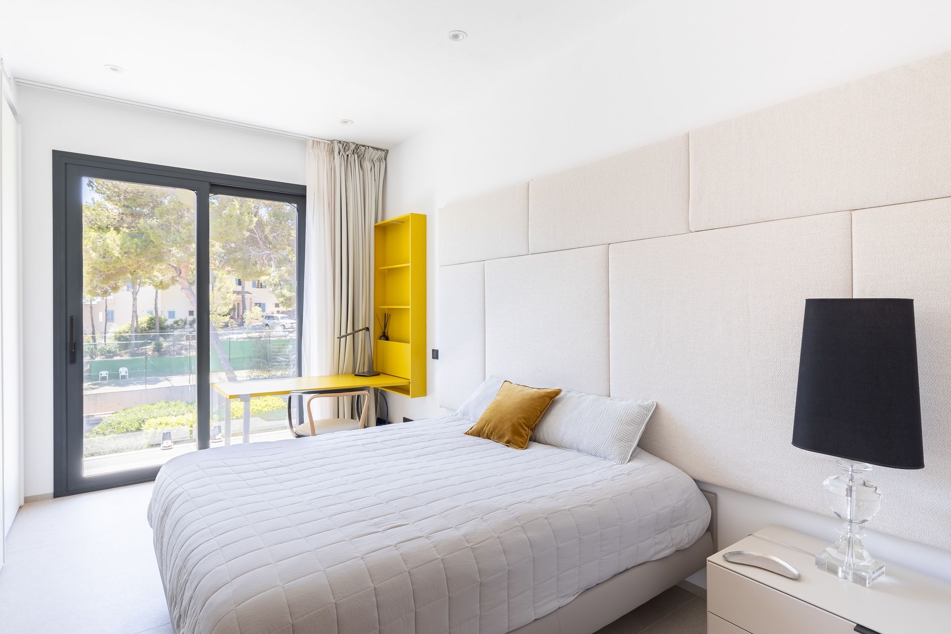 Luxury Villa with Separate Guest House for Sale in Camp de Mar