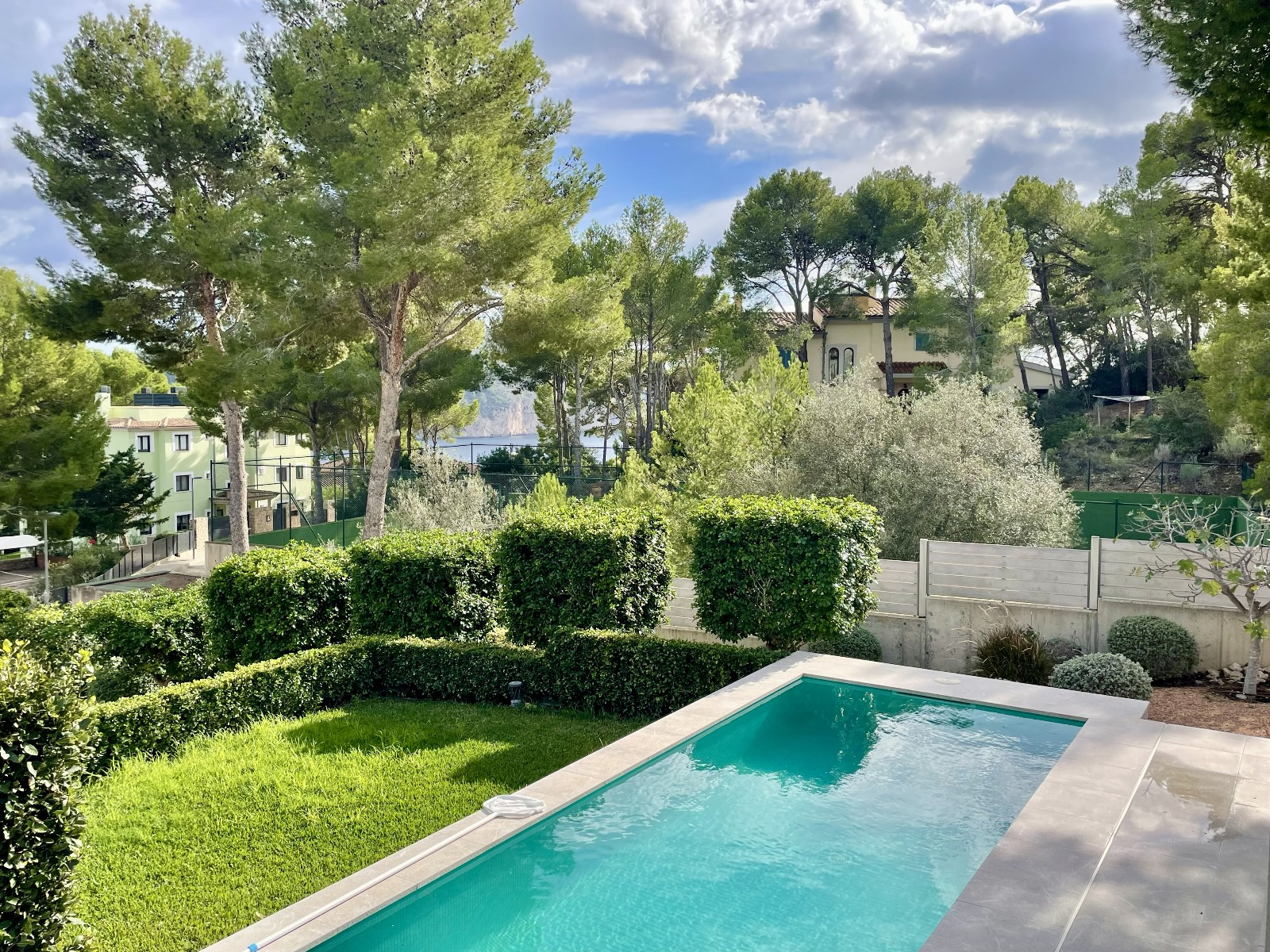 Luxury Villa with Separate Guest House for Sale in Camp de Mar