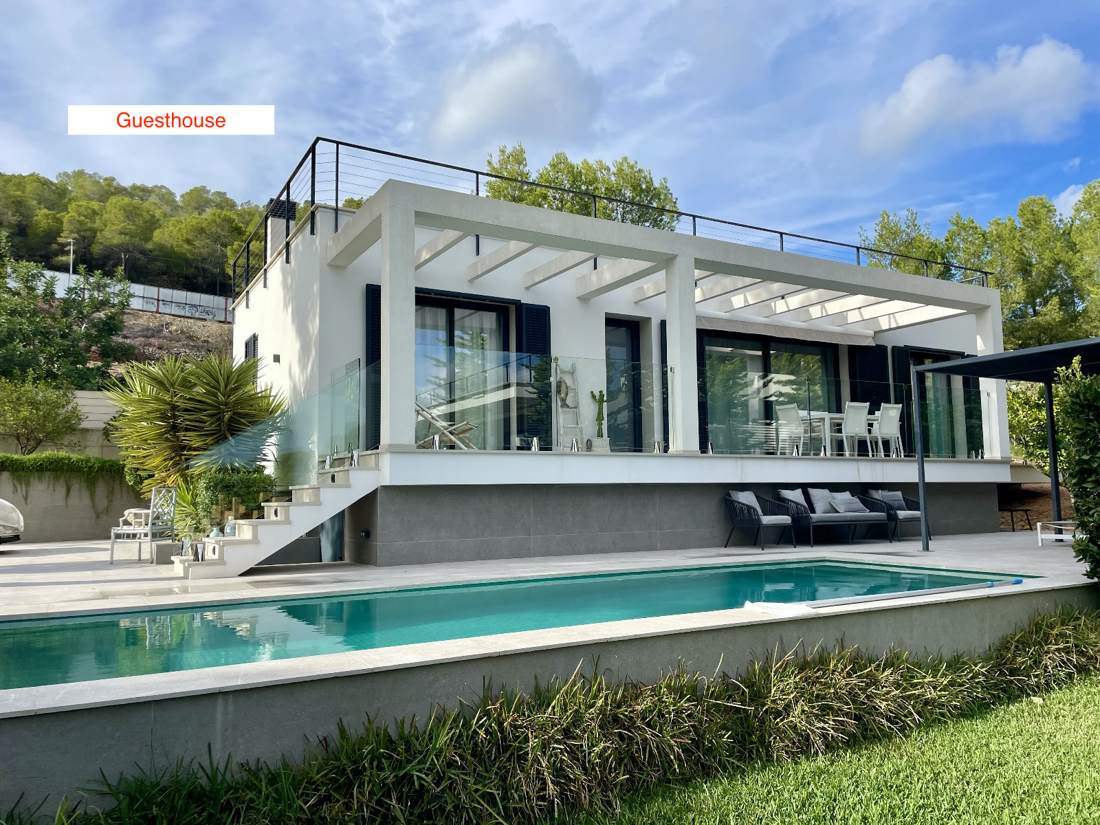 Luxury Villa with Separate Guest House for Sale in Camp de Mar