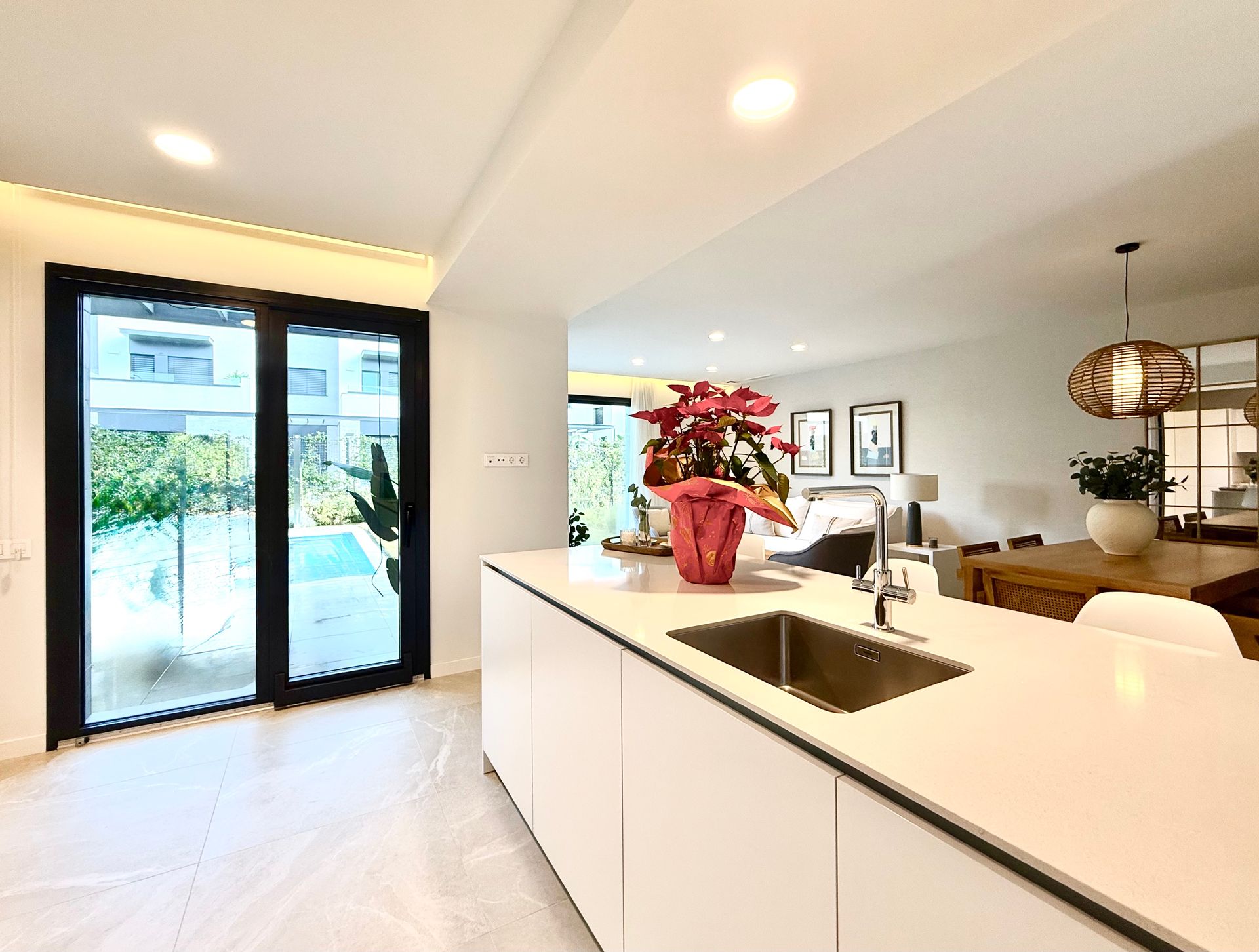 Modern Townhouse for sale in Palma, only 400 m from the Beach