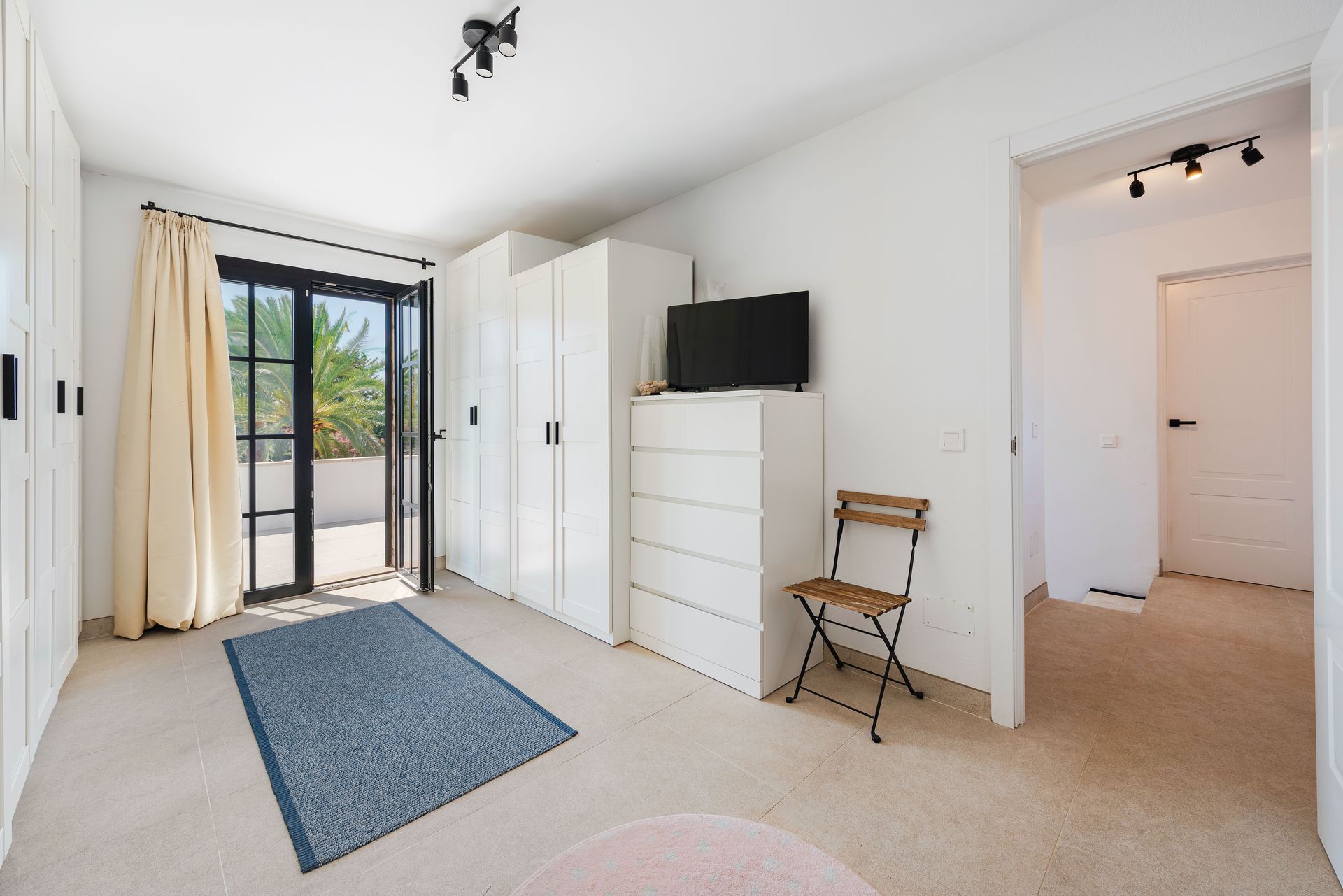 Elegant Country House with Guesthouses for Sale near Binissalem