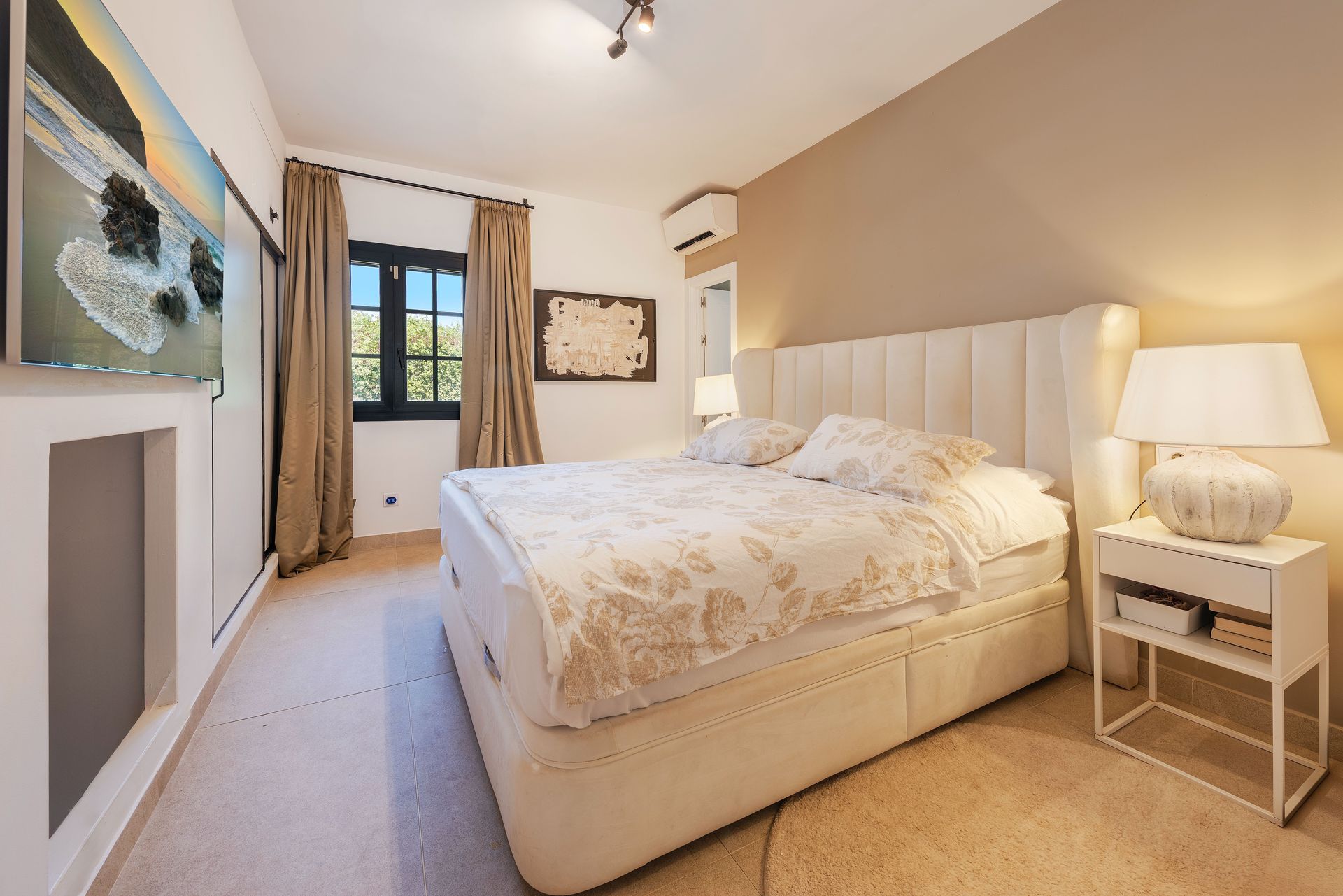 Elegant Country House with Guesthouses for Sale near Binissalem