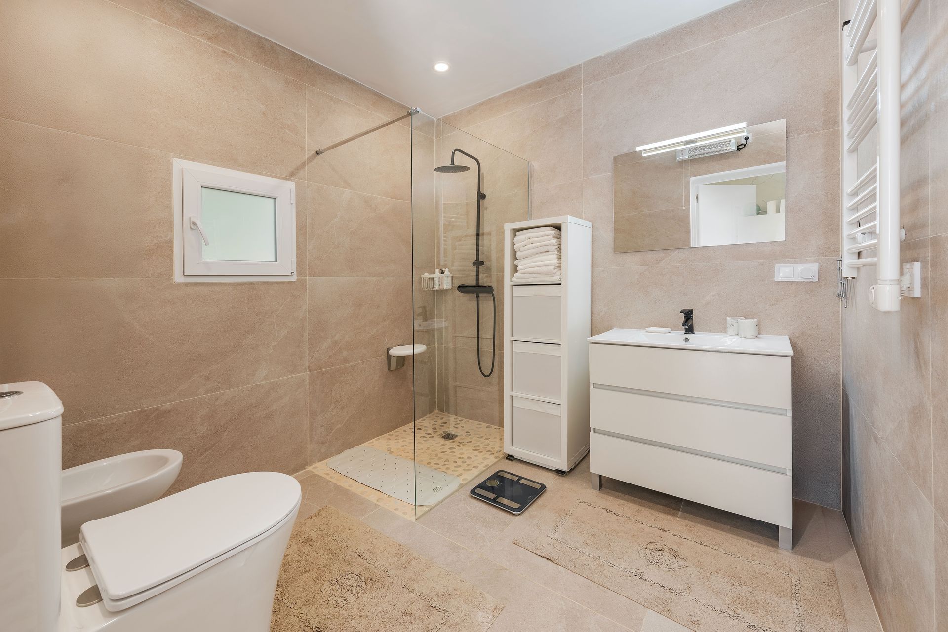 Elegant Country House with Guesthouses for Sale near Binissalem