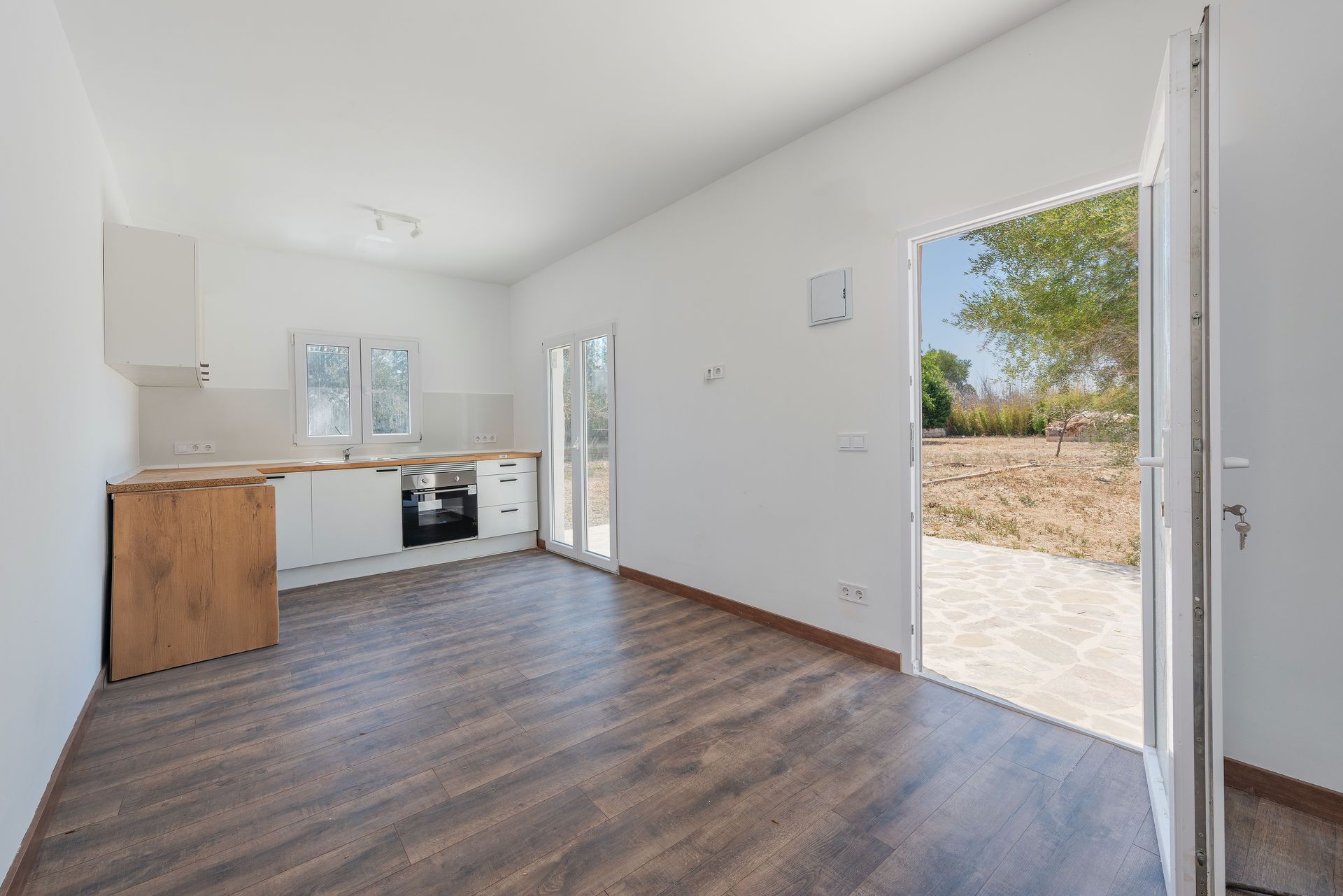 Elegant Country House with Guesthouses for Sale near Binissalem