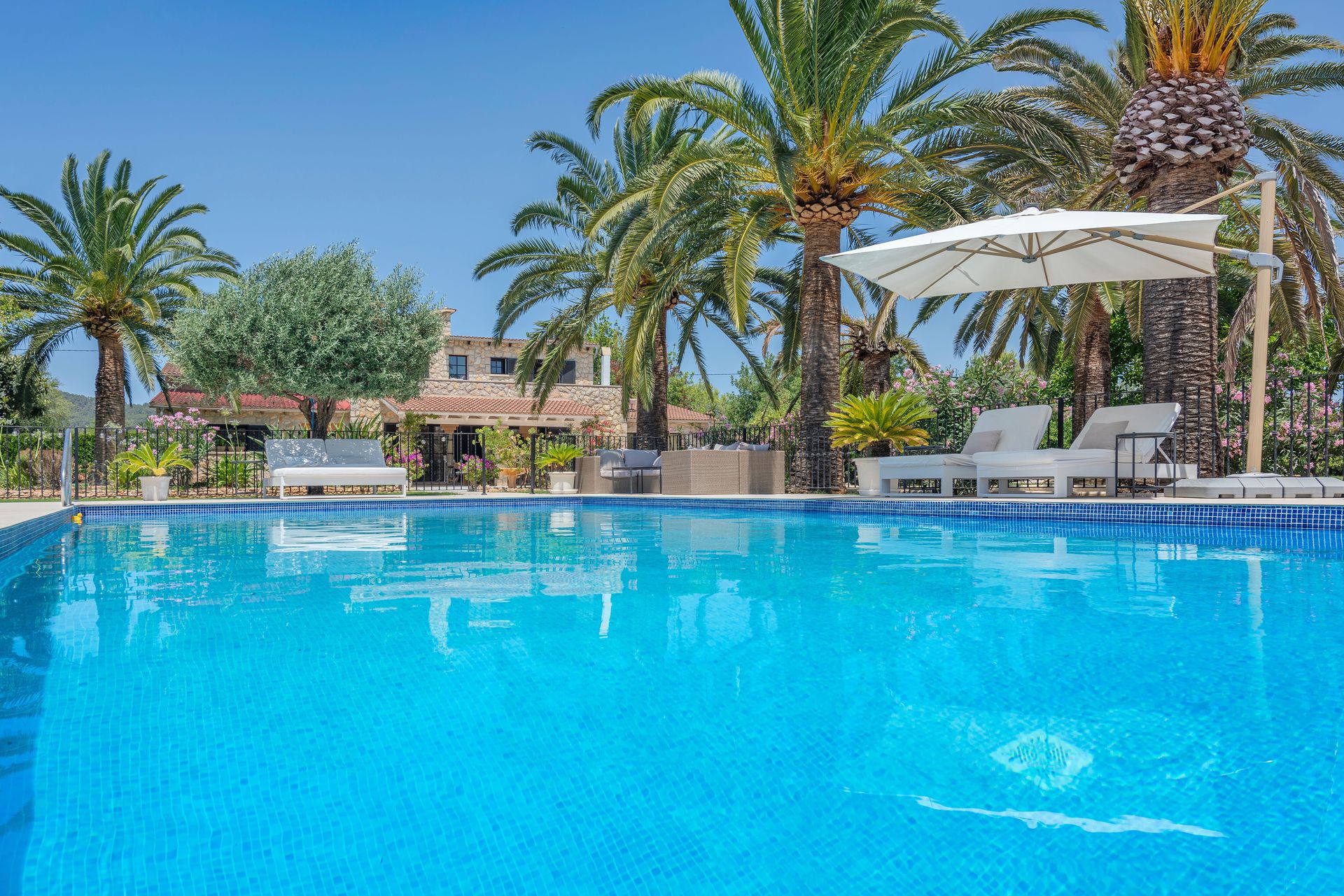 Elegant Country House with Guesthouses for Sale near Binissalem