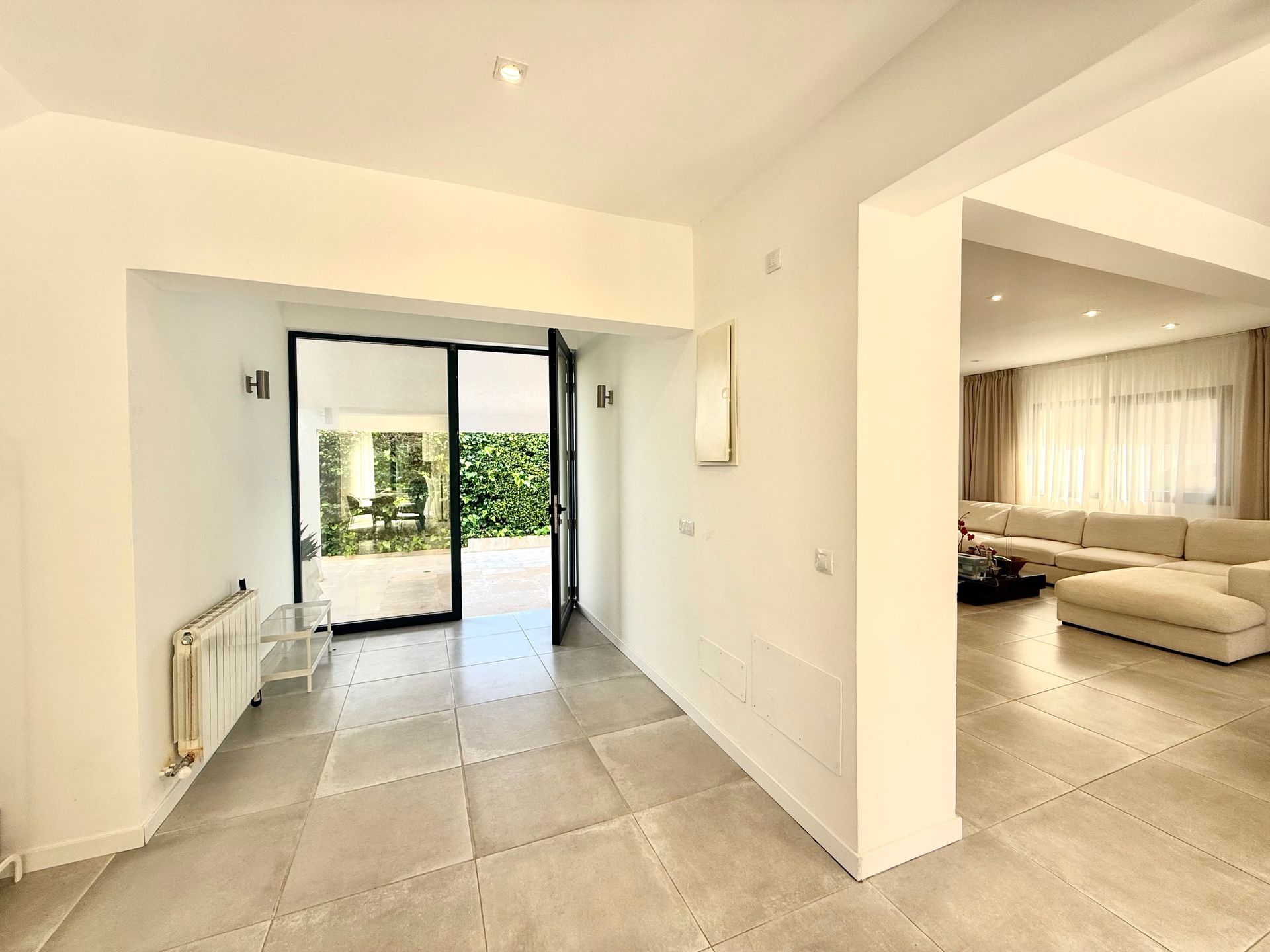 Villa moderna en alquiler en Santa Ponsa