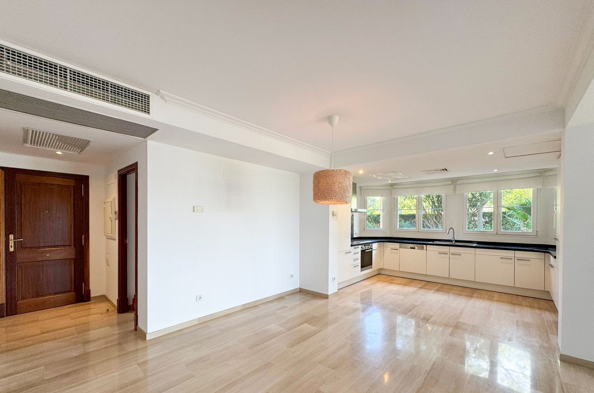 Garden Apartment for Sale in Bendinat