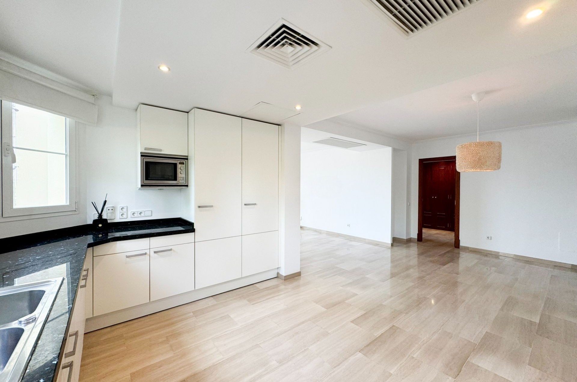 Garden Apartment for Sale in Bendinat