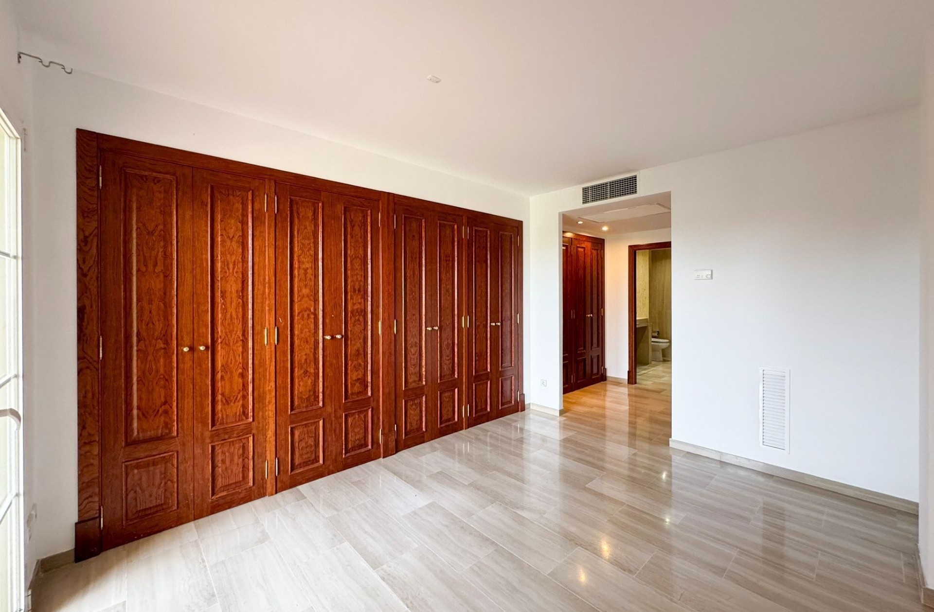 Garden Apartment for Sale in Bendinat