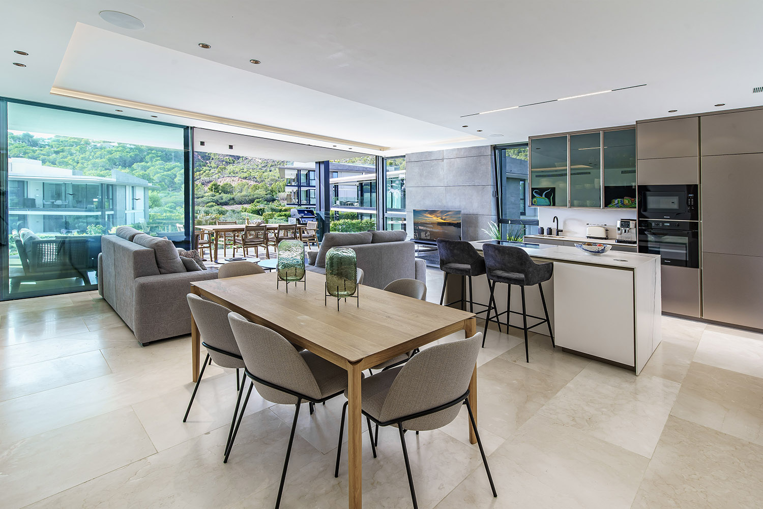 Luxury Penthouse for sale in Paguera in modern residence Sa Puntasa