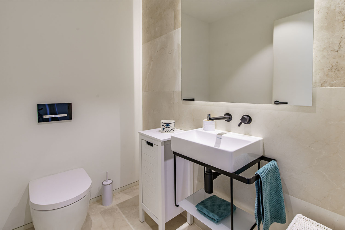 Luxury Penthouse for sale in Paguera in modern residence Sa Puntasa