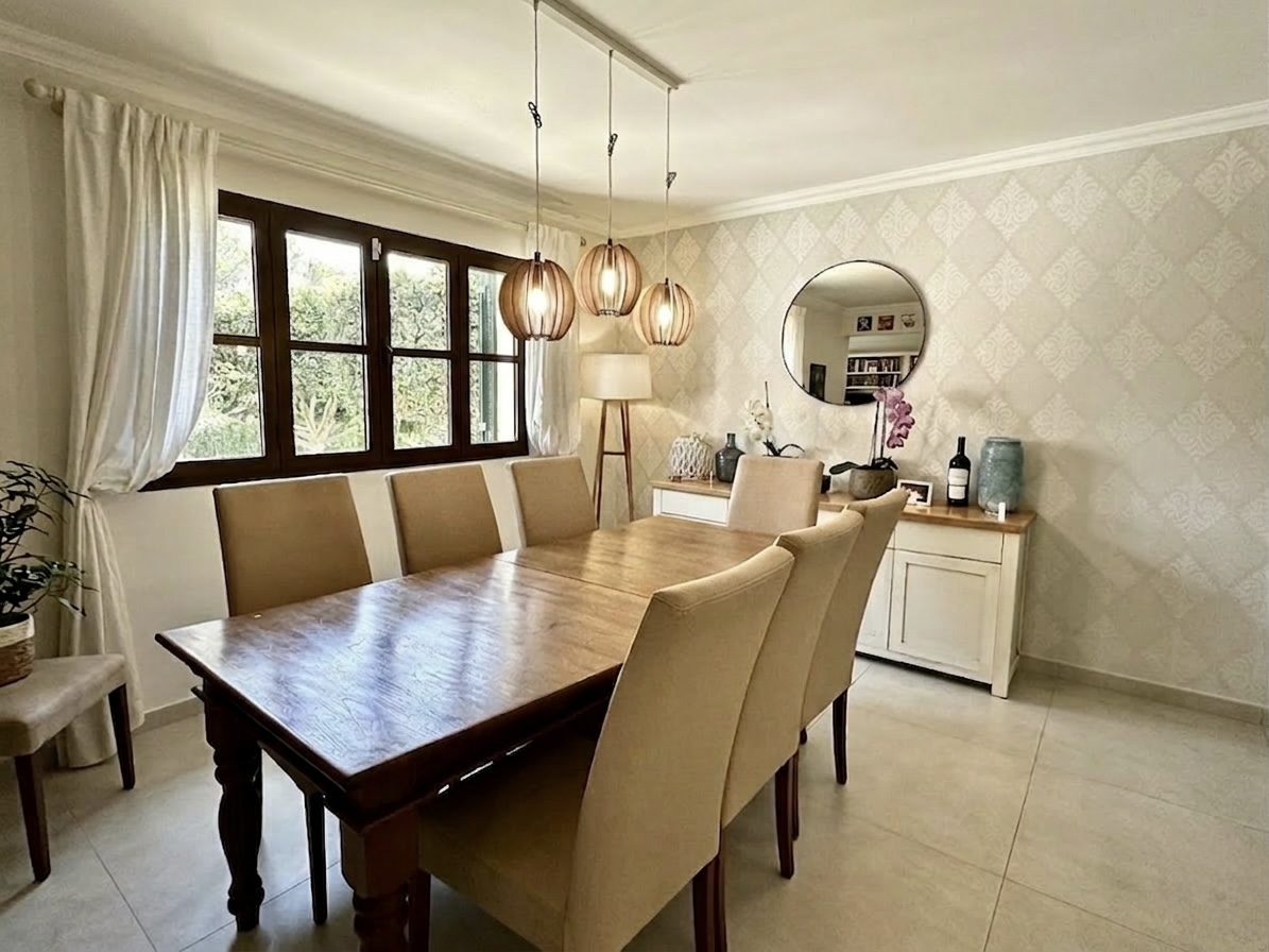 Charming Bungalow Villa for Sale in Santa Ponsa