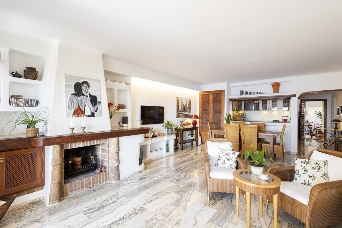 Frontline 3 Bedroom Apartment for Sale in Costa de la Calma