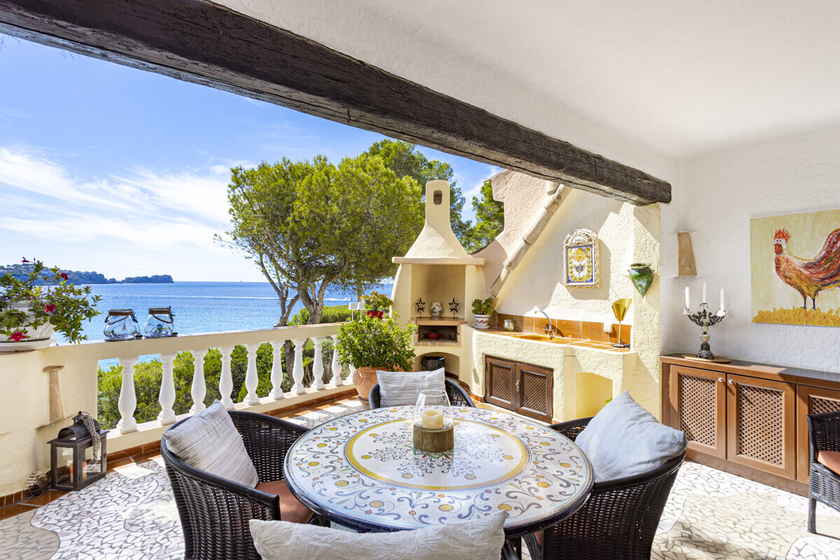 Frontline 3 Bedroom Apartment for Sale in Costa de la Calma