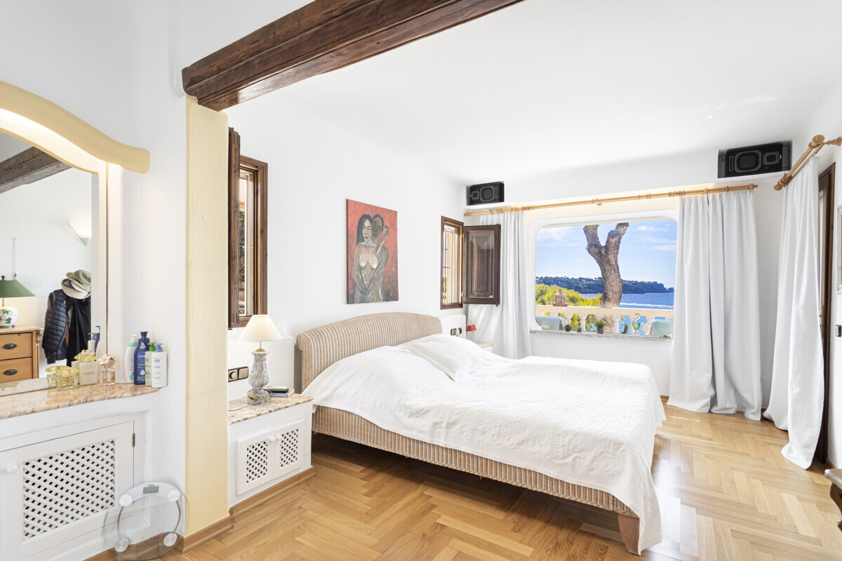 Frontline 3 Bedroom Apartment for Sale in Costa de la Calma