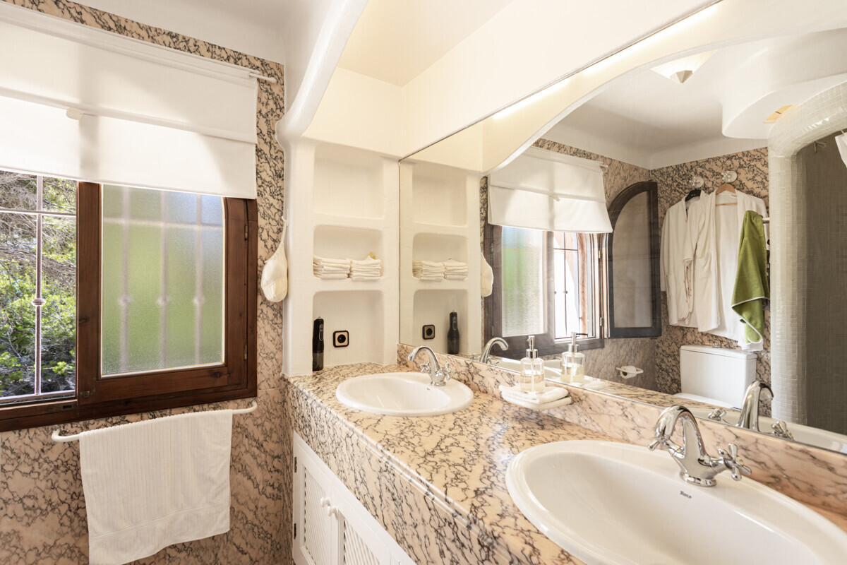 Frontline 3 Bedroom Apartment for Sale in Costa de la Calma