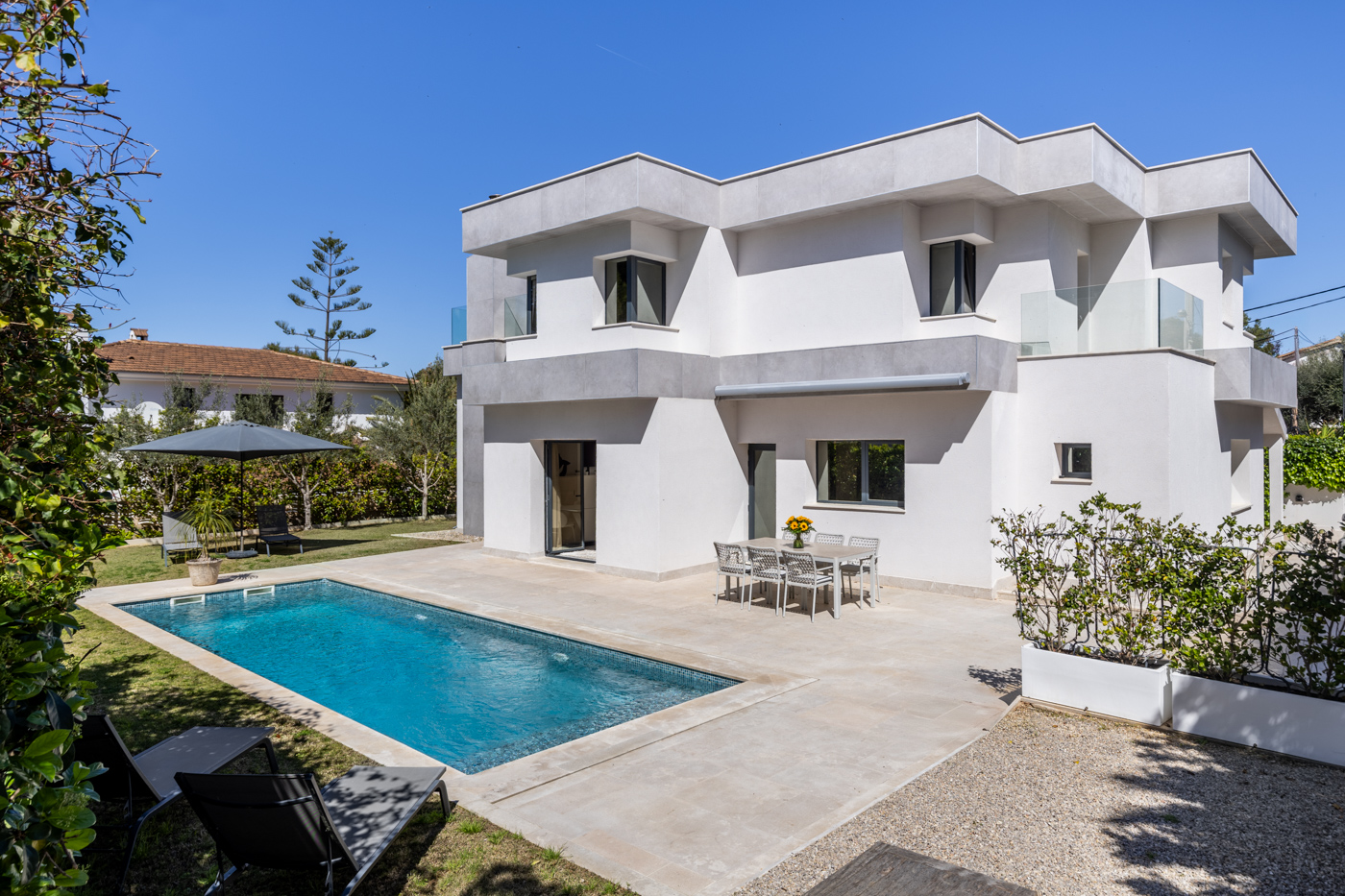 Modern Villa for Sale in Santa Ponsa