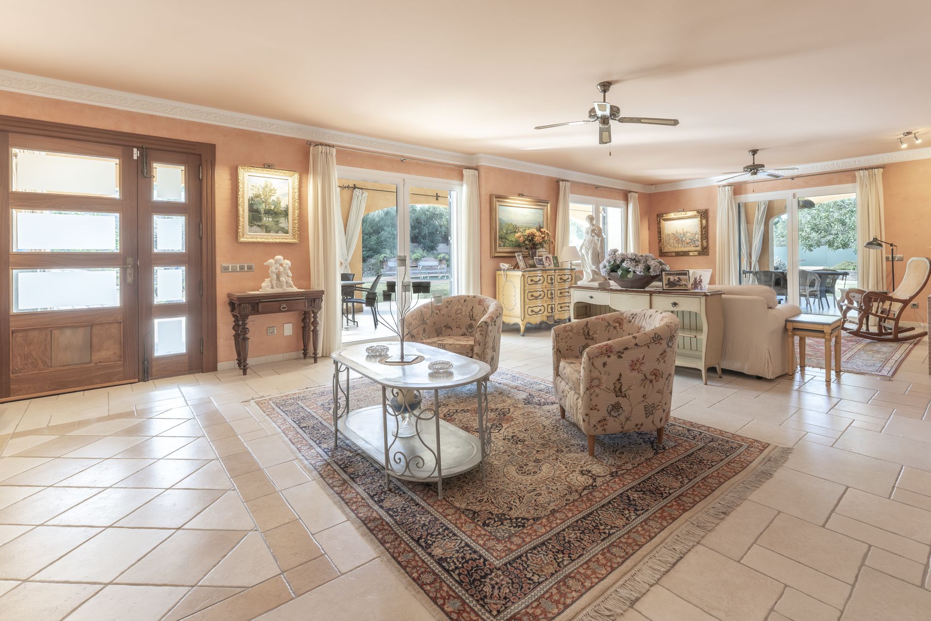 Spacious Mediterranean Villa for Sale in Santa Ponsa