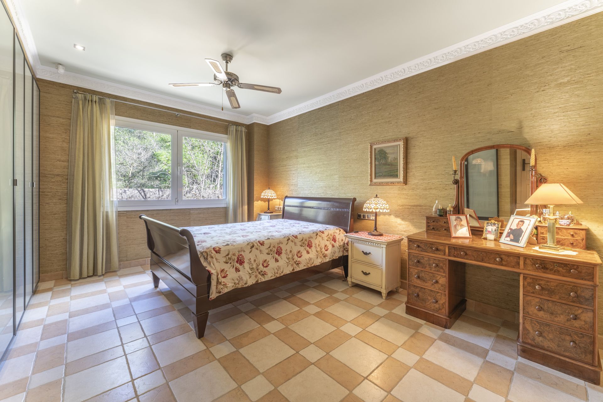 Spacious Mediterranean Villa for Sale in Santa Ponsa