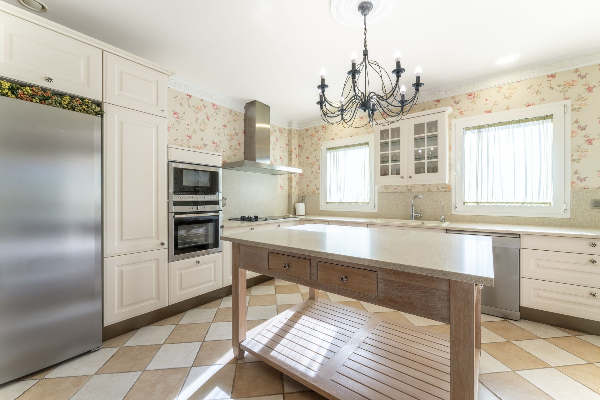 Spacious Mediterranean Villa for Sale in Santa Ponsa