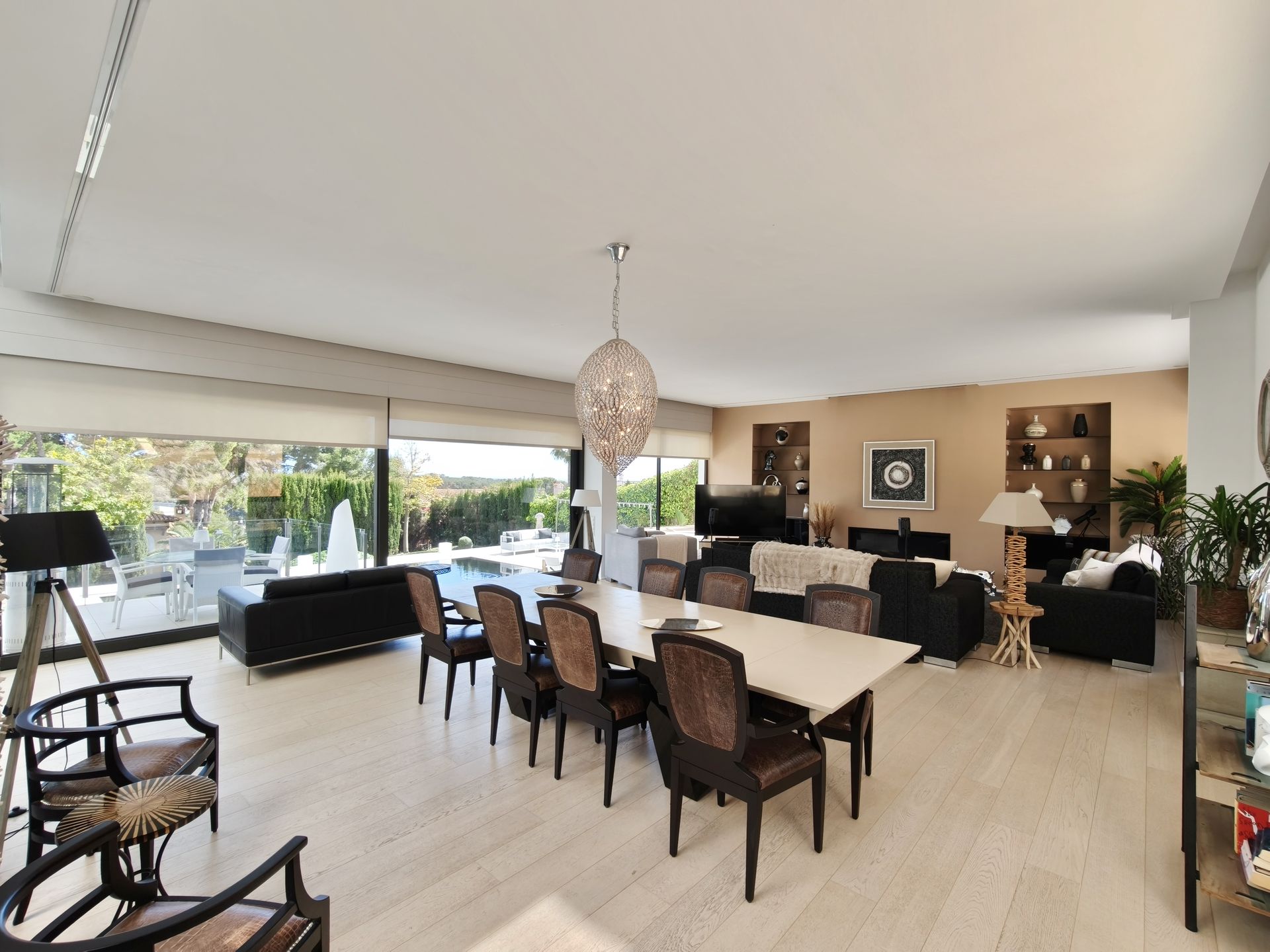 Modern Villa with Sea View for Sale in Bendinat