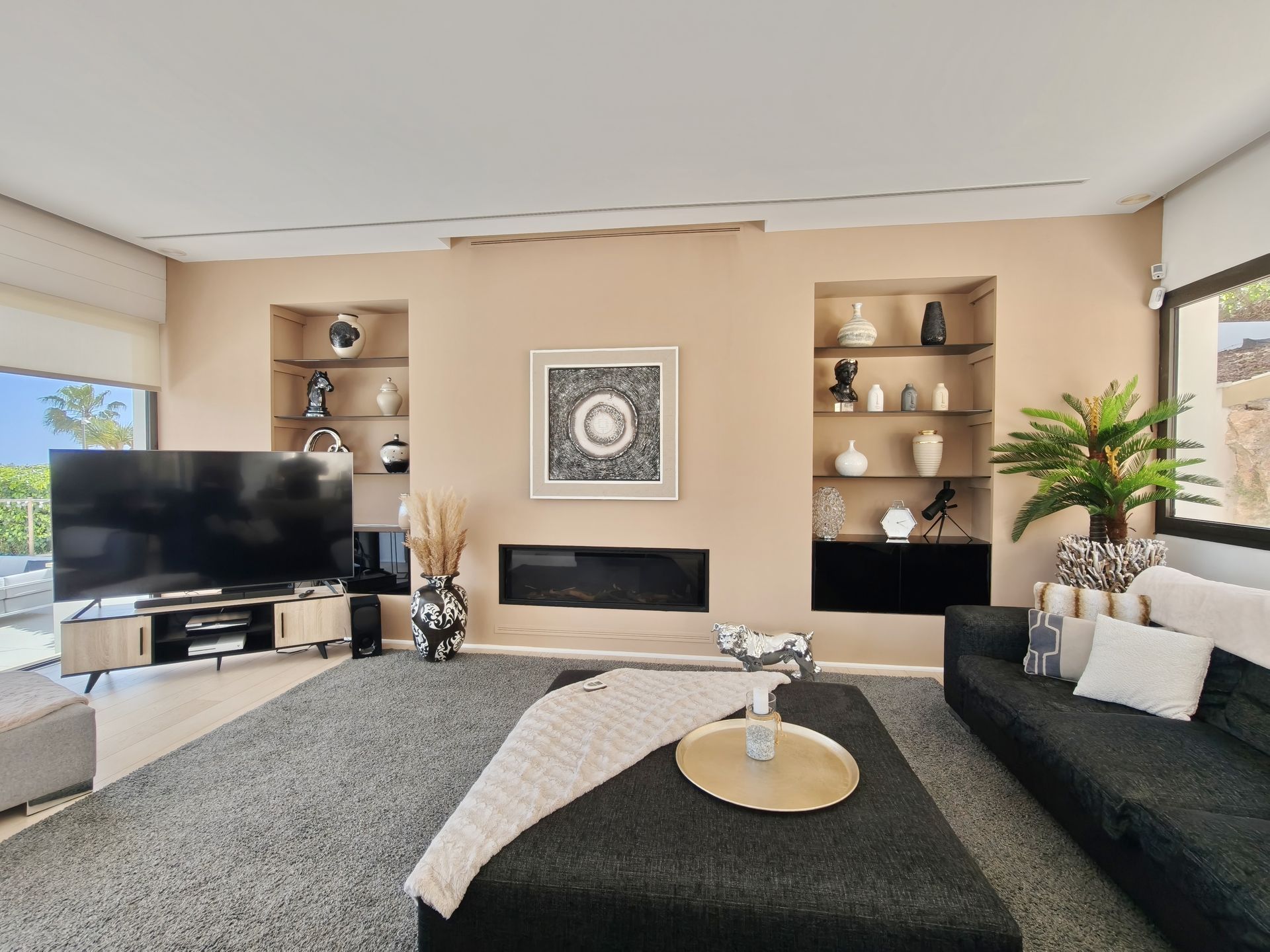 Modern Villa with Sea View for Sale in Bendinat