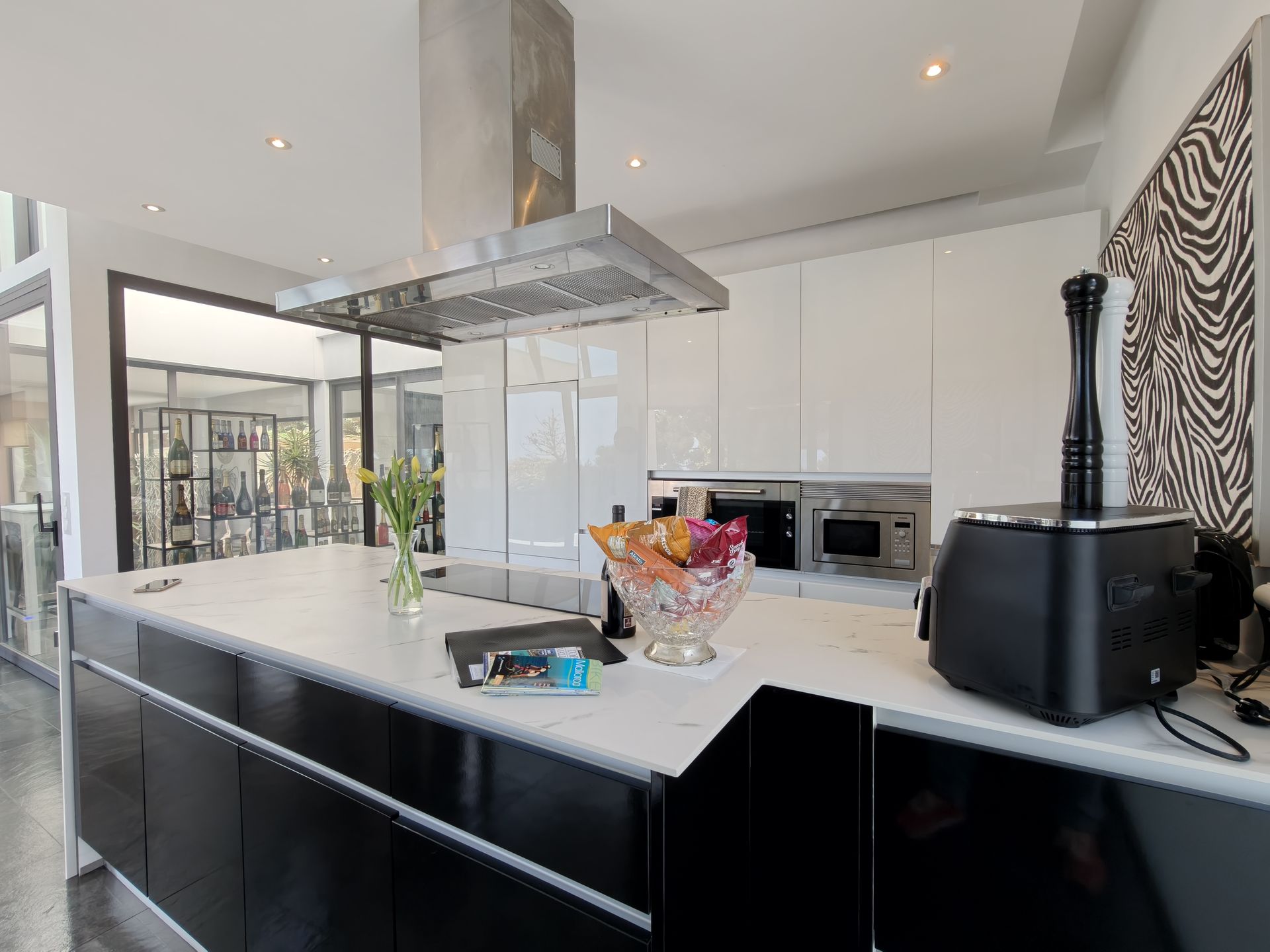 Modern Villa with Sea View for Sale in Bendinat