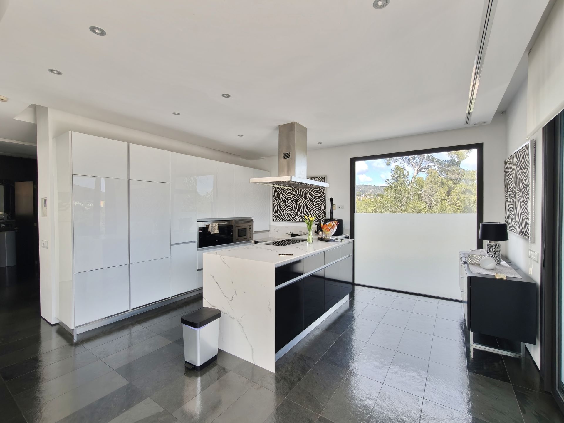 Modern Villa with Sea View for Sale in Bendinat