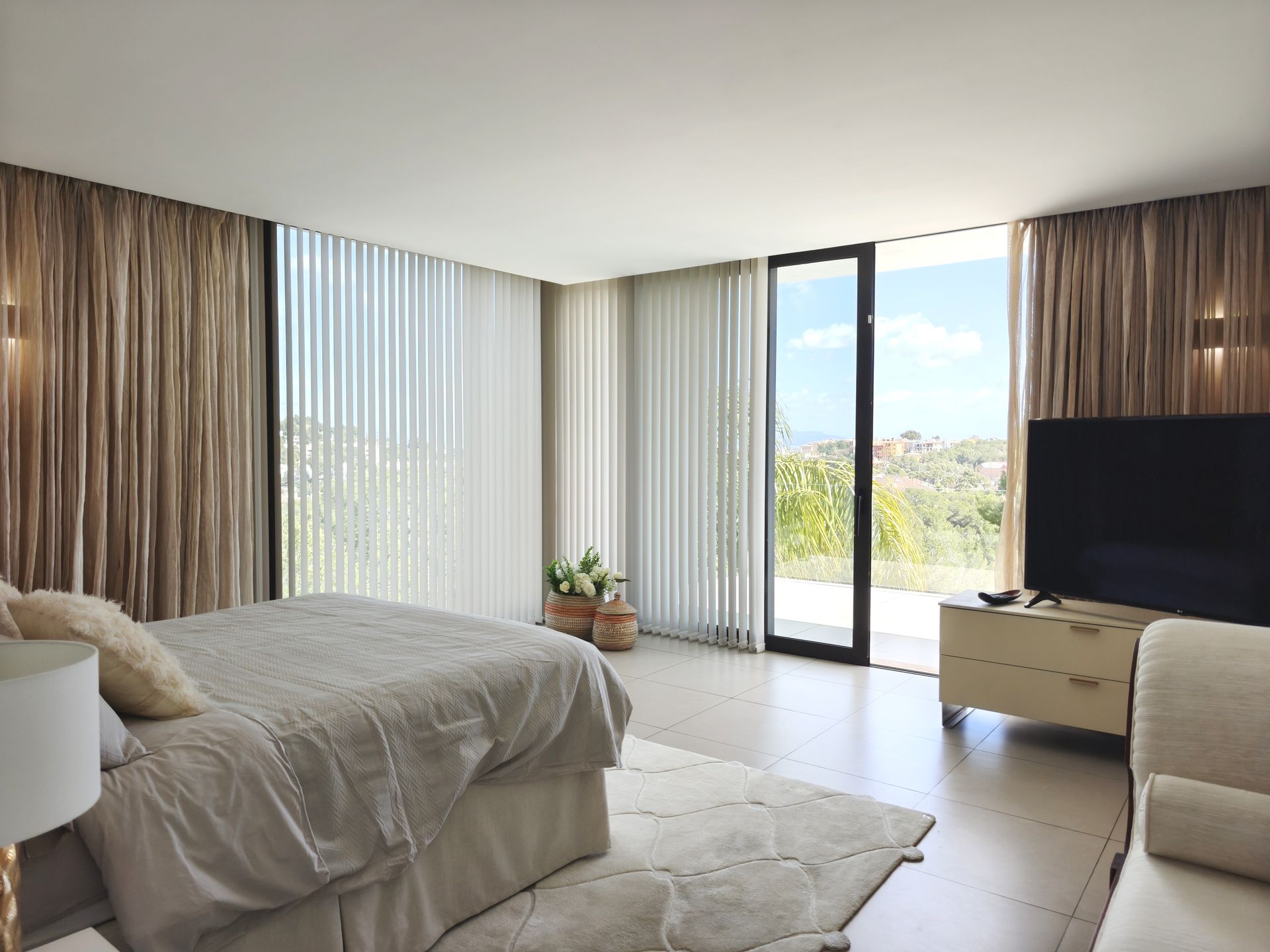 Modern Villa with Sea View for Sale in Bendinat