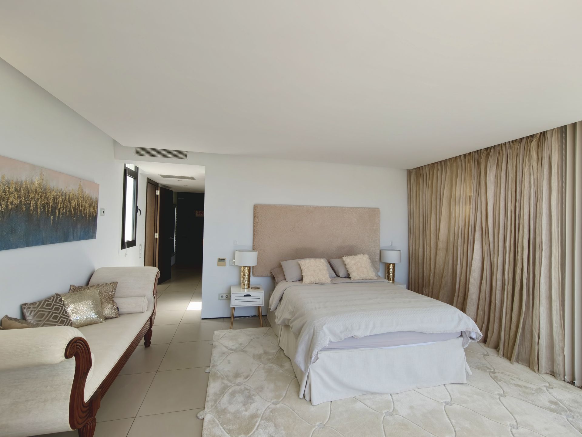 Modern Villa with Sea View for Sale in Bendinat