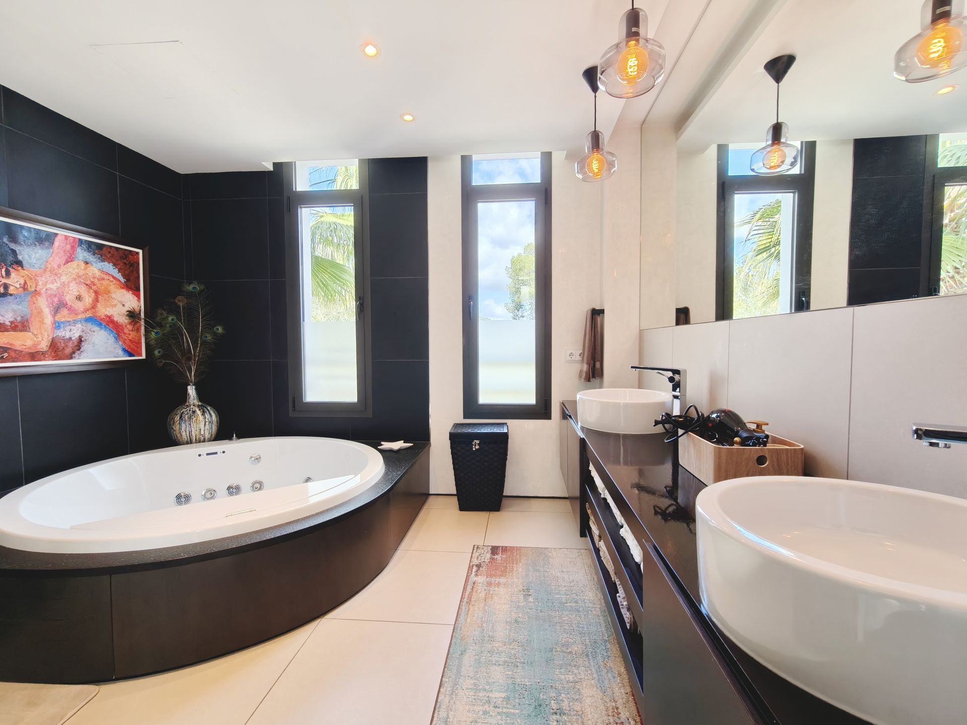 Modern Villa with Sea View for Sale in Bendinat