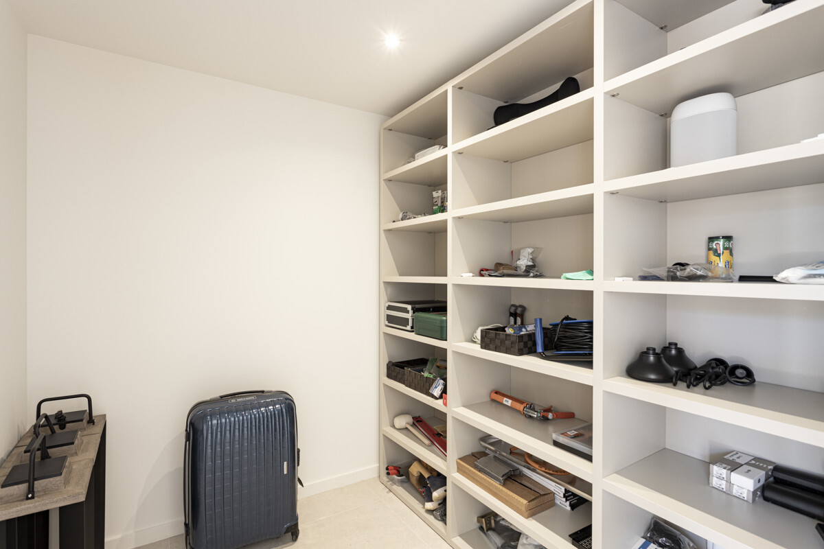 Недавно построенная усадьба продается в Сес-Салинес.