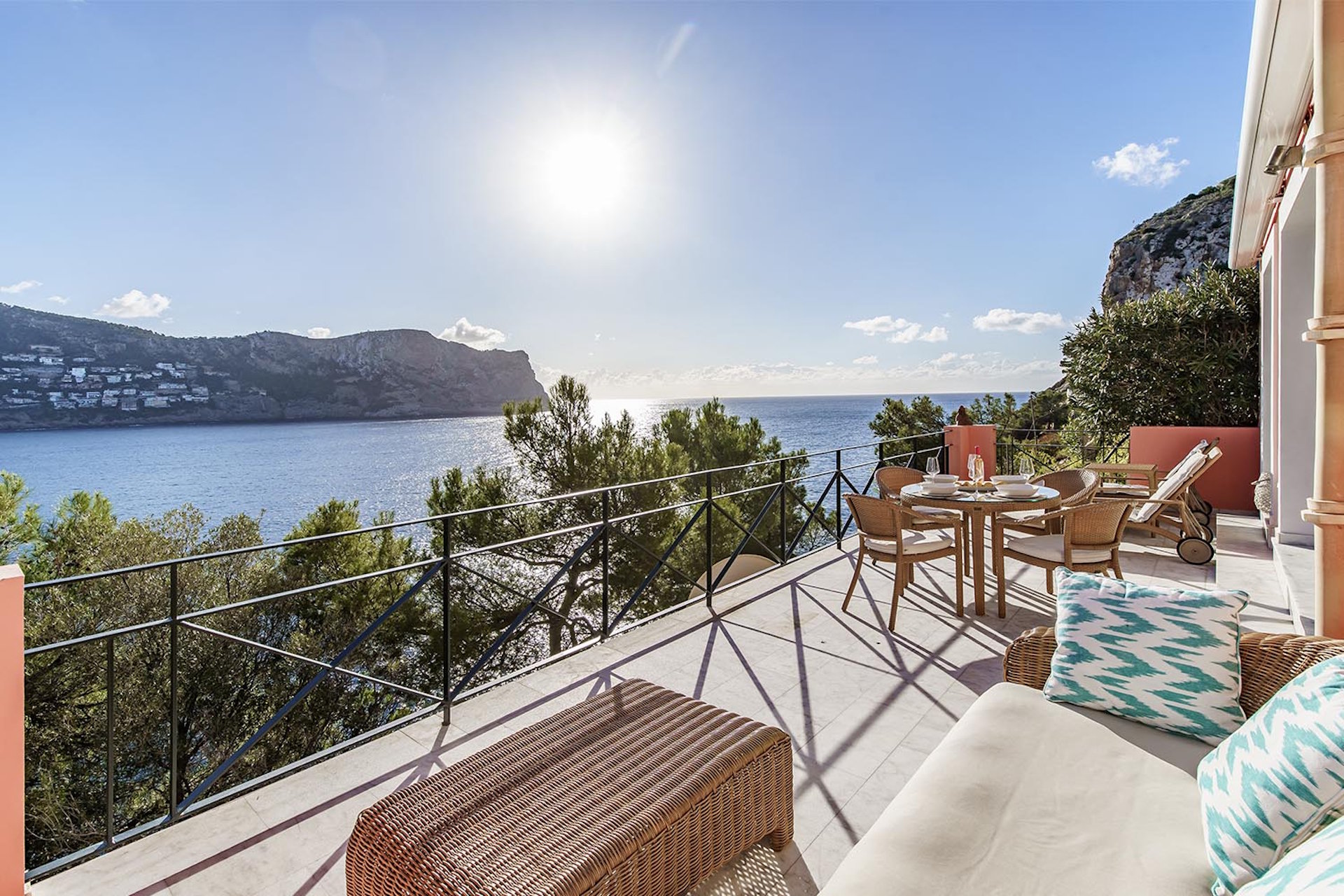 Frontline Apartment for Sale in Port Andratx