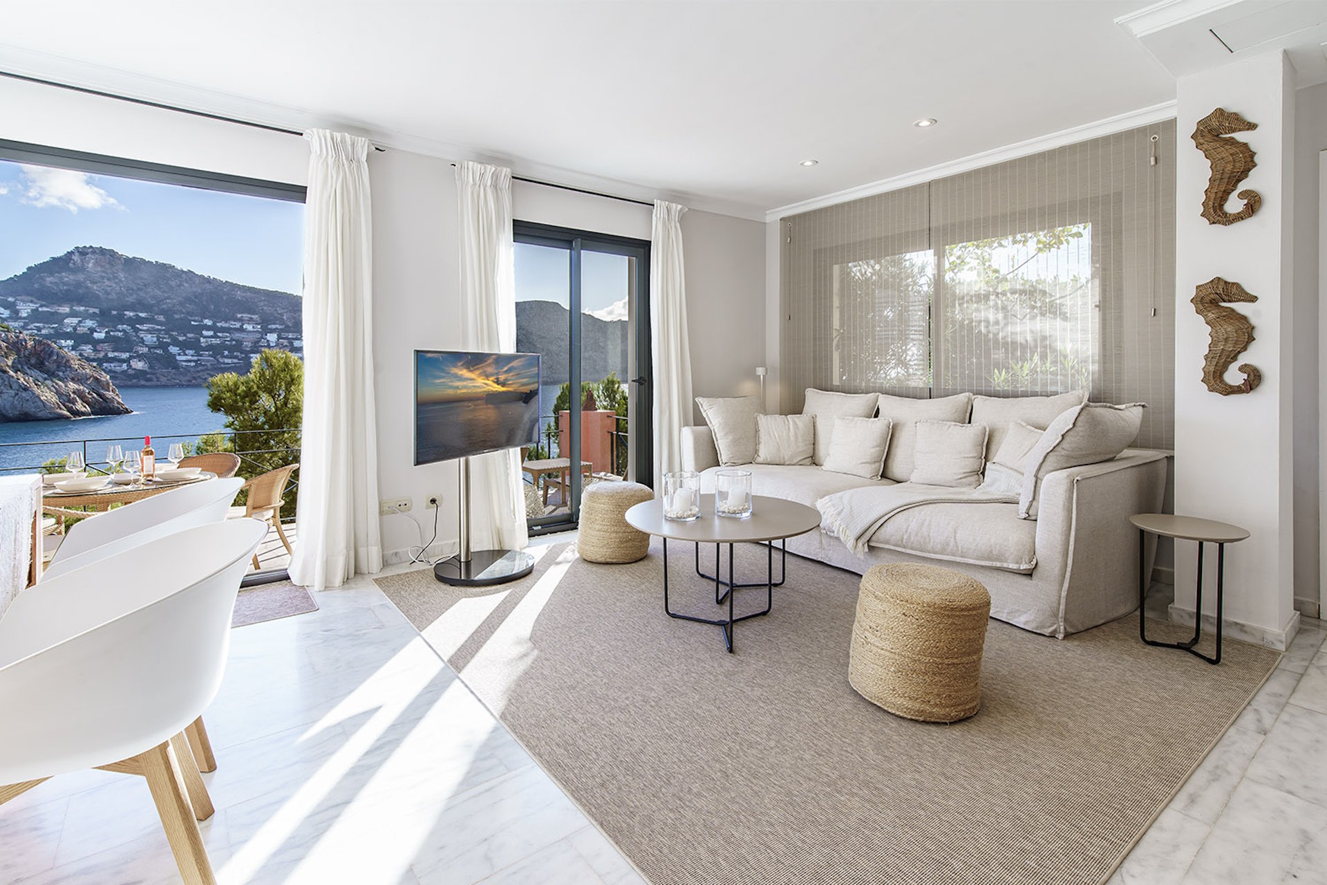 Frontline Apartment for Sale in Port Andratx